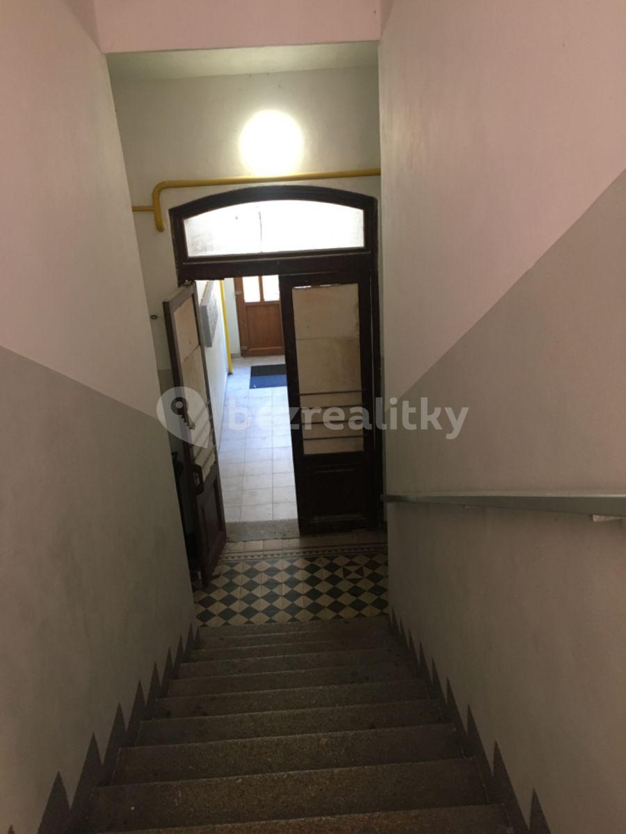 Prenájom bytu 2-izbový 57 m², Sokolovská, Karlovy Vary, Karlovarský kraj