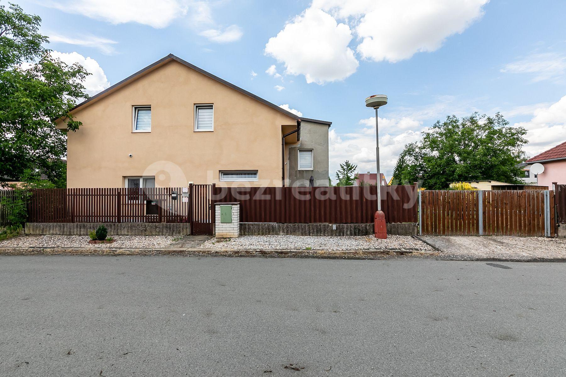 Predaj domu 320 m², pozemek 1.032 m², Luční, Tišice, Středočeský kraj