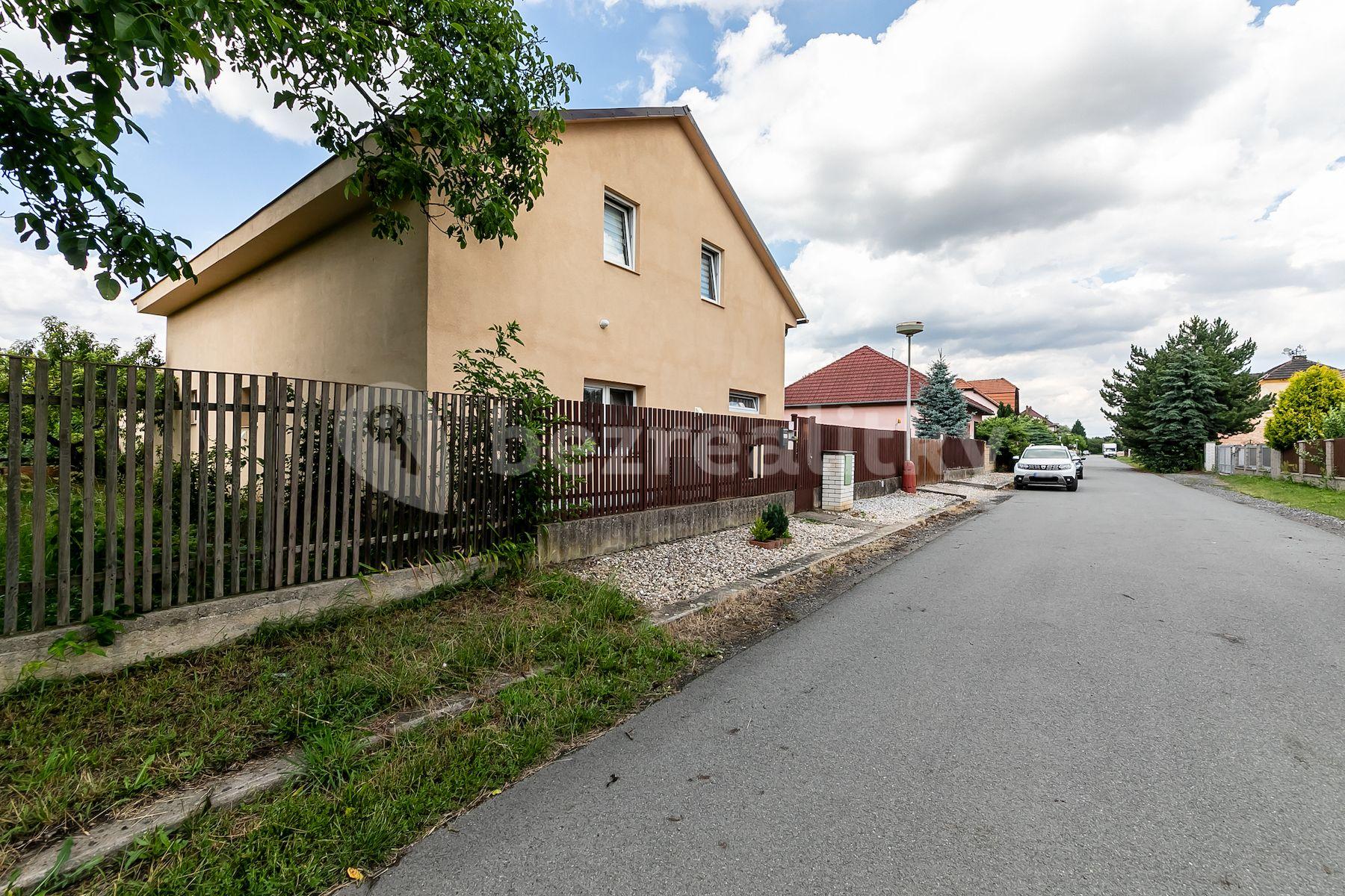 Predaj domu 320 m², pozemek 1.032 m², Luční, Tišice, Středočeský kraj