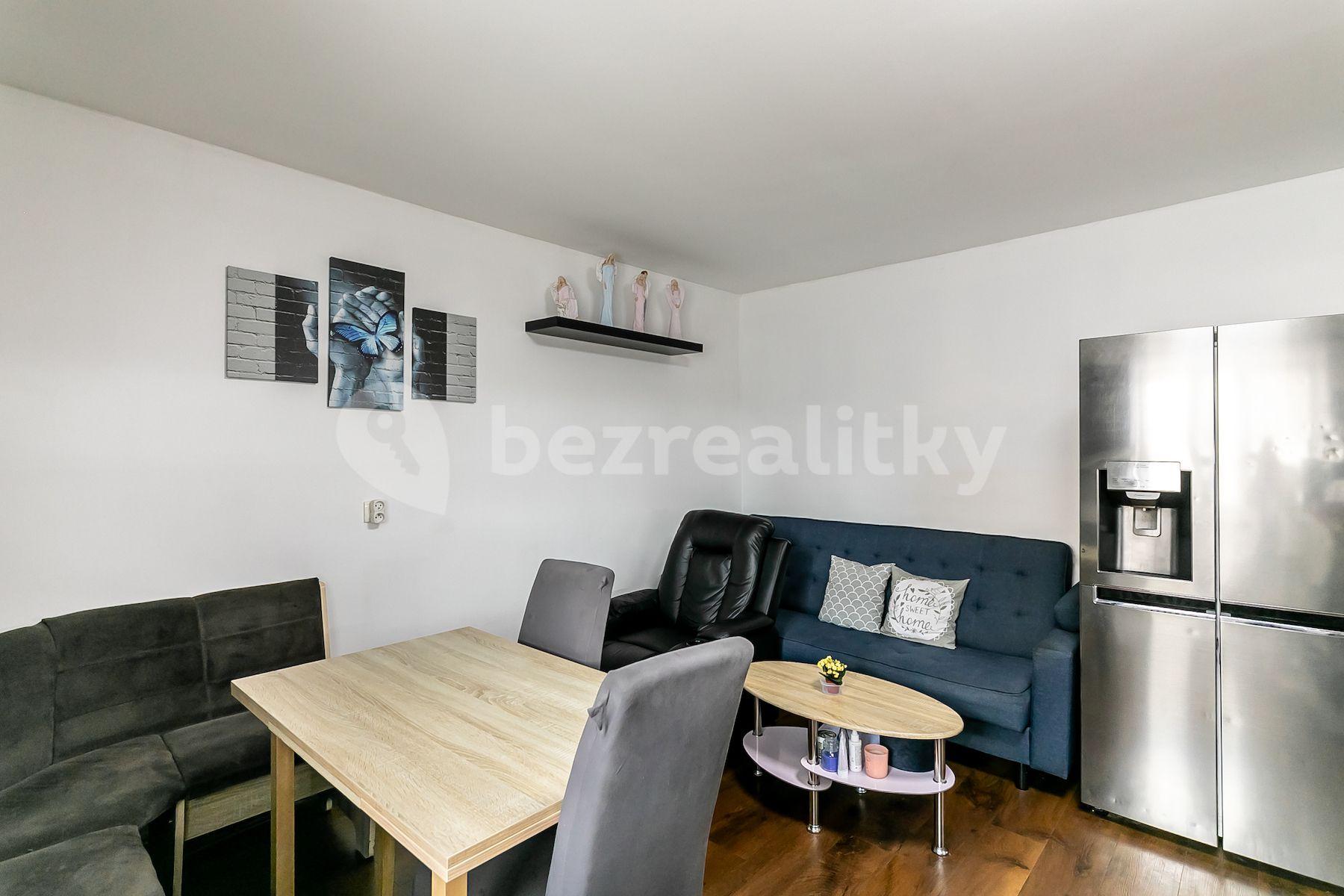 Predaj domu 320 m², pozemek 1.032 m², Luční, Tišice, Středočeský kraj