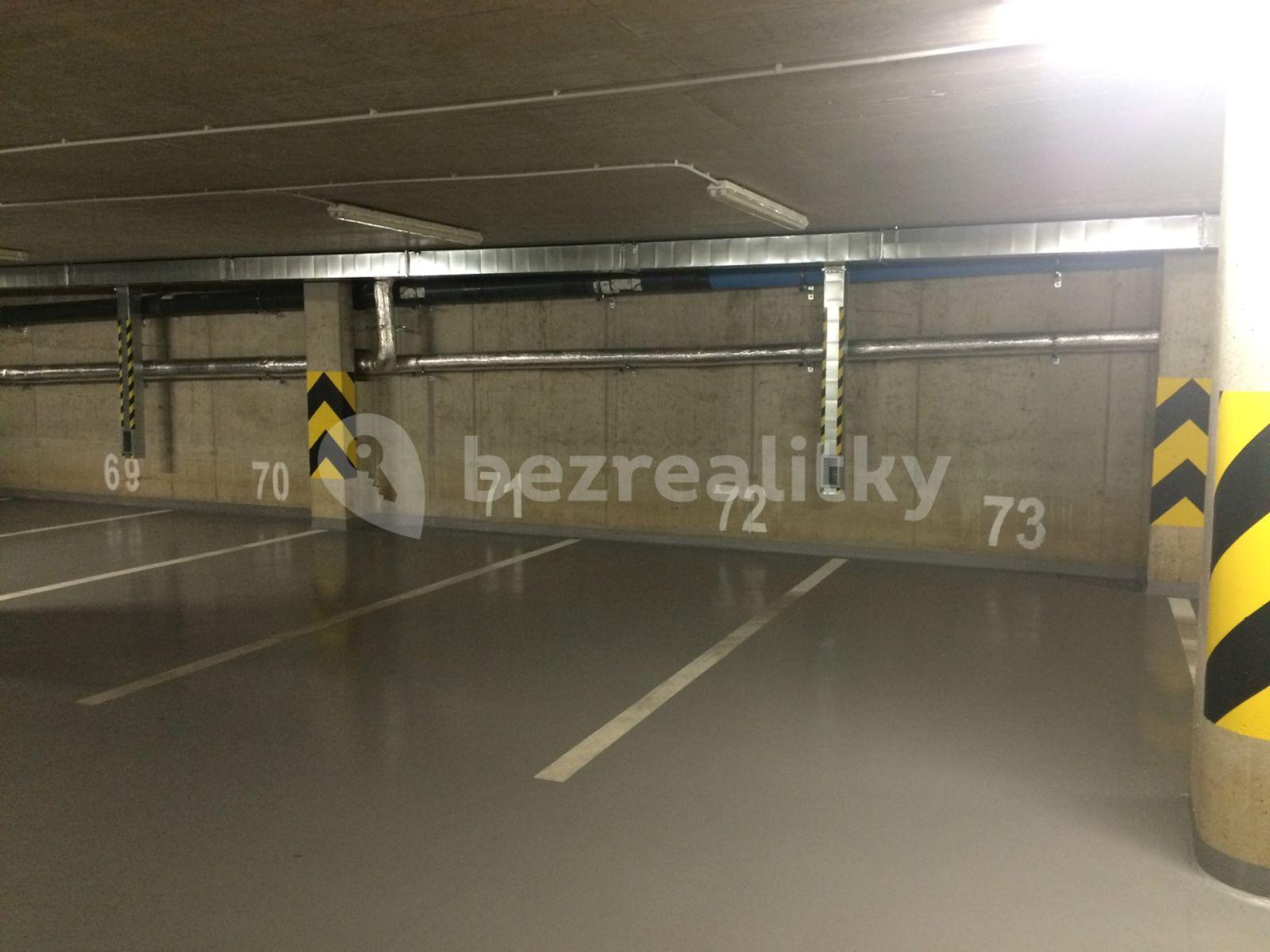 Prenájom garáže 12 m², Frýdecká, Praha, Praha