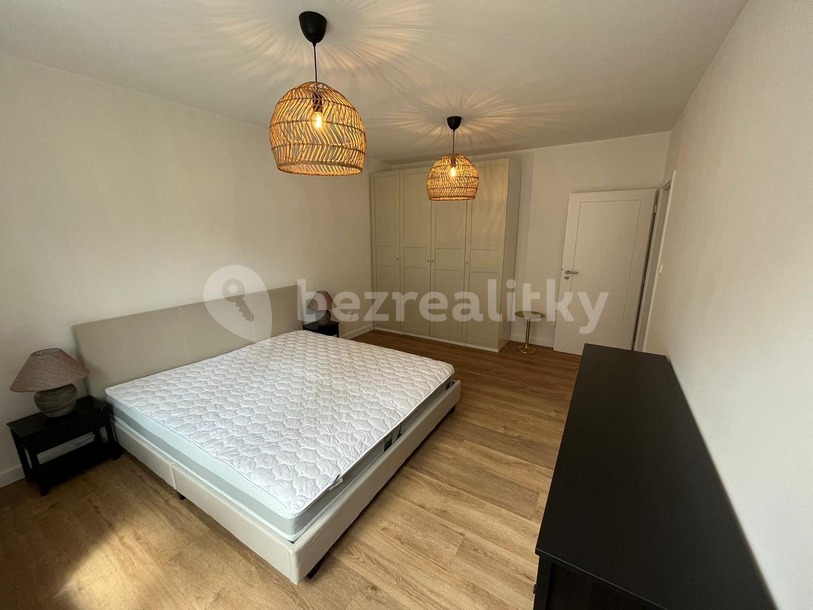 Prenájom bytu 2-izbový 52 m², Vinohradská, Praha, Praha