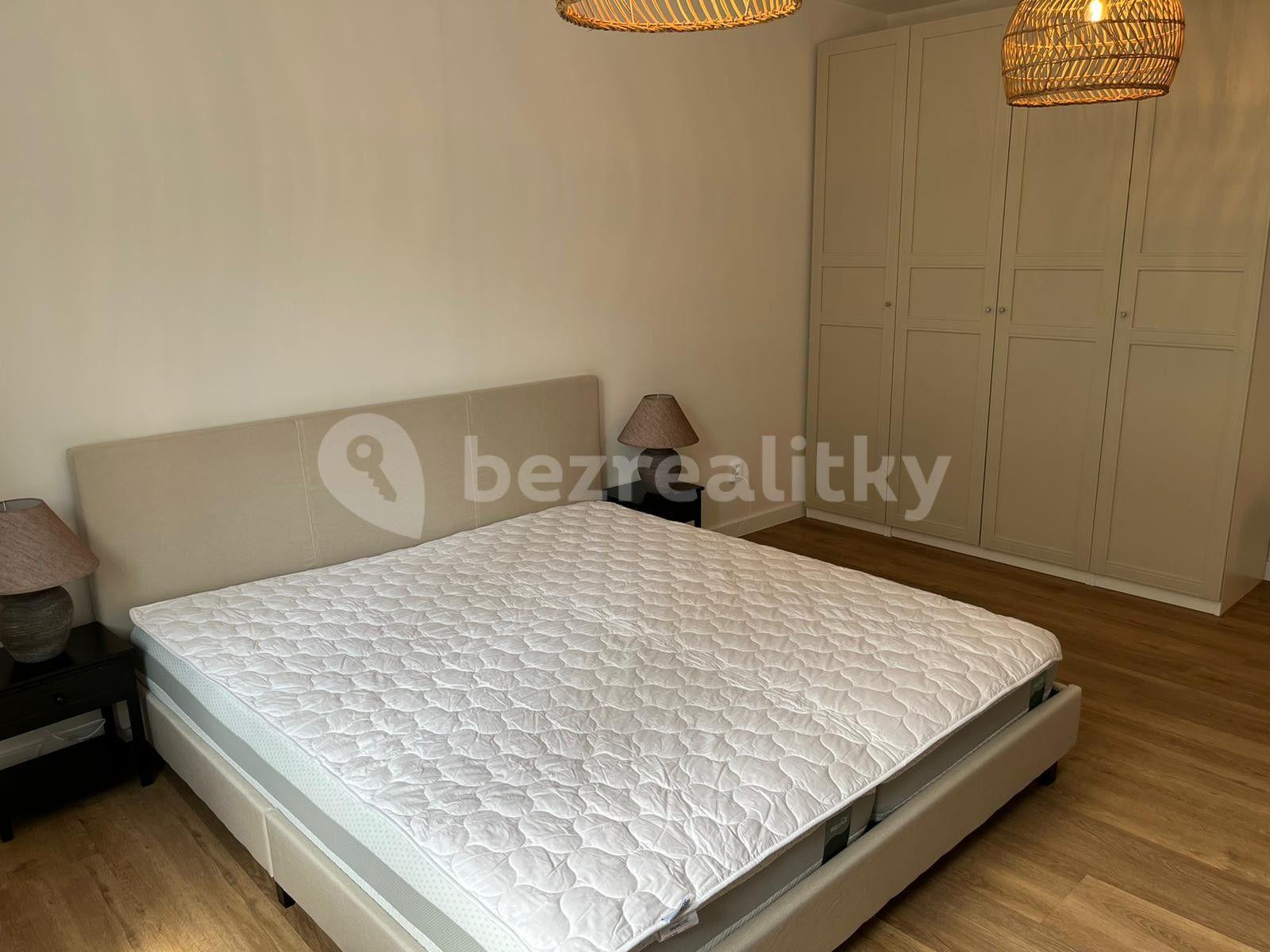 Prenájom bytu 2-izbový 52 m², Vinohradská, Praha, Praha