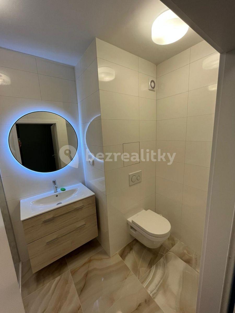 Prenájom bytu 2-izbový 52 m², Vinohradská, Praha, Praha