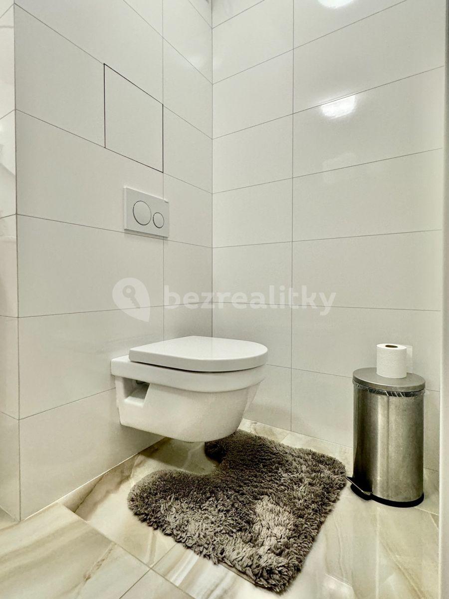 Prenájom bytu 2-izbový 52 m², Vinohradská, Praha, Praha