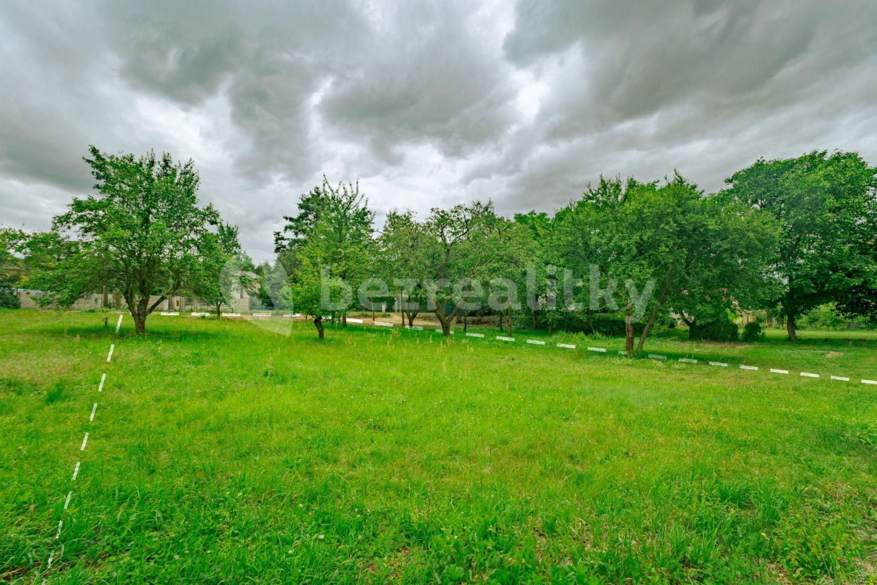 Predaj pozemku 1.009 m², Skorkov, Středočeský kraj