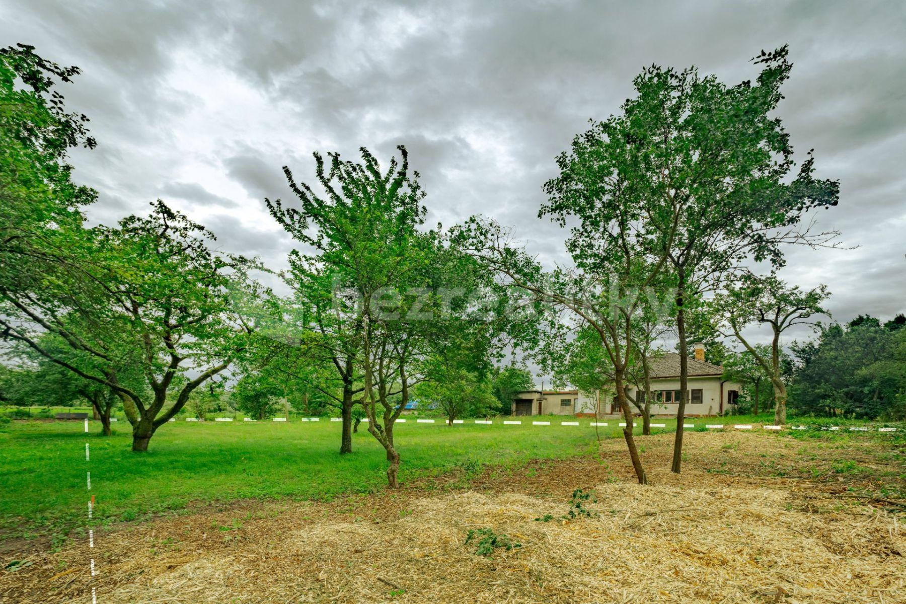 Predaj pozemku 1.009 m², Skorkov, Středočeský kraj