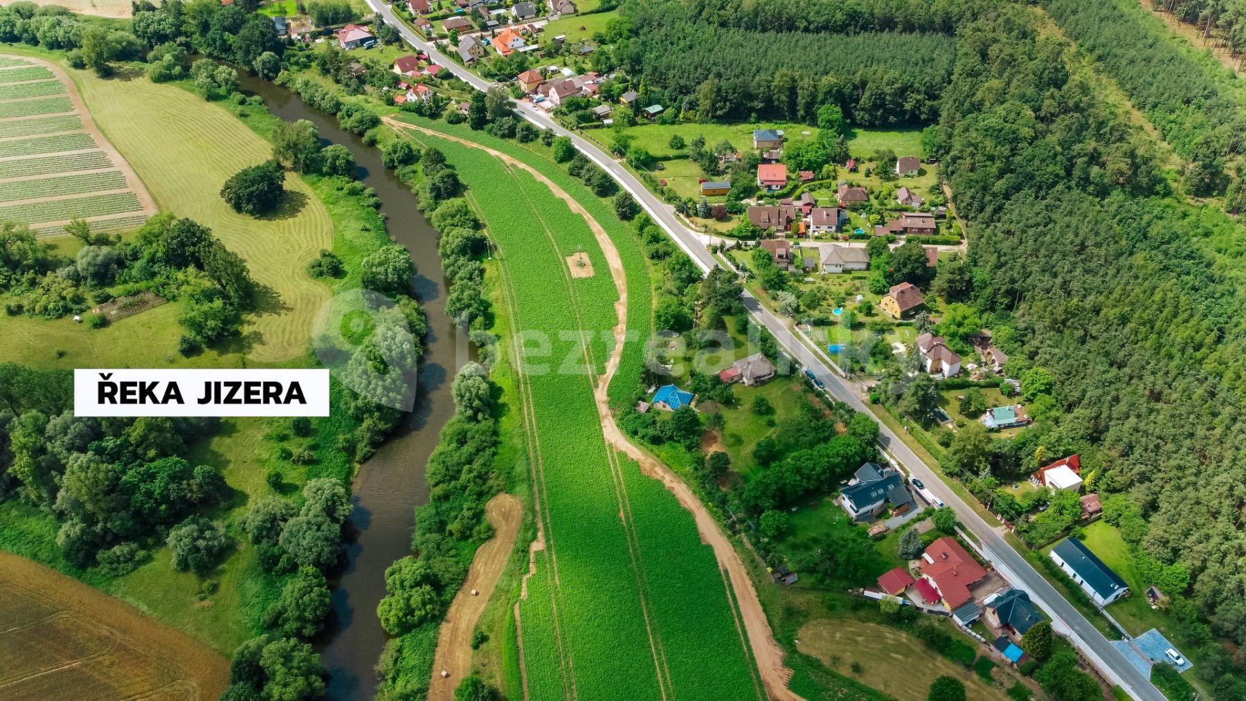 Predaj pozemku 1.009 m², Skorkov, Středočeský kraj