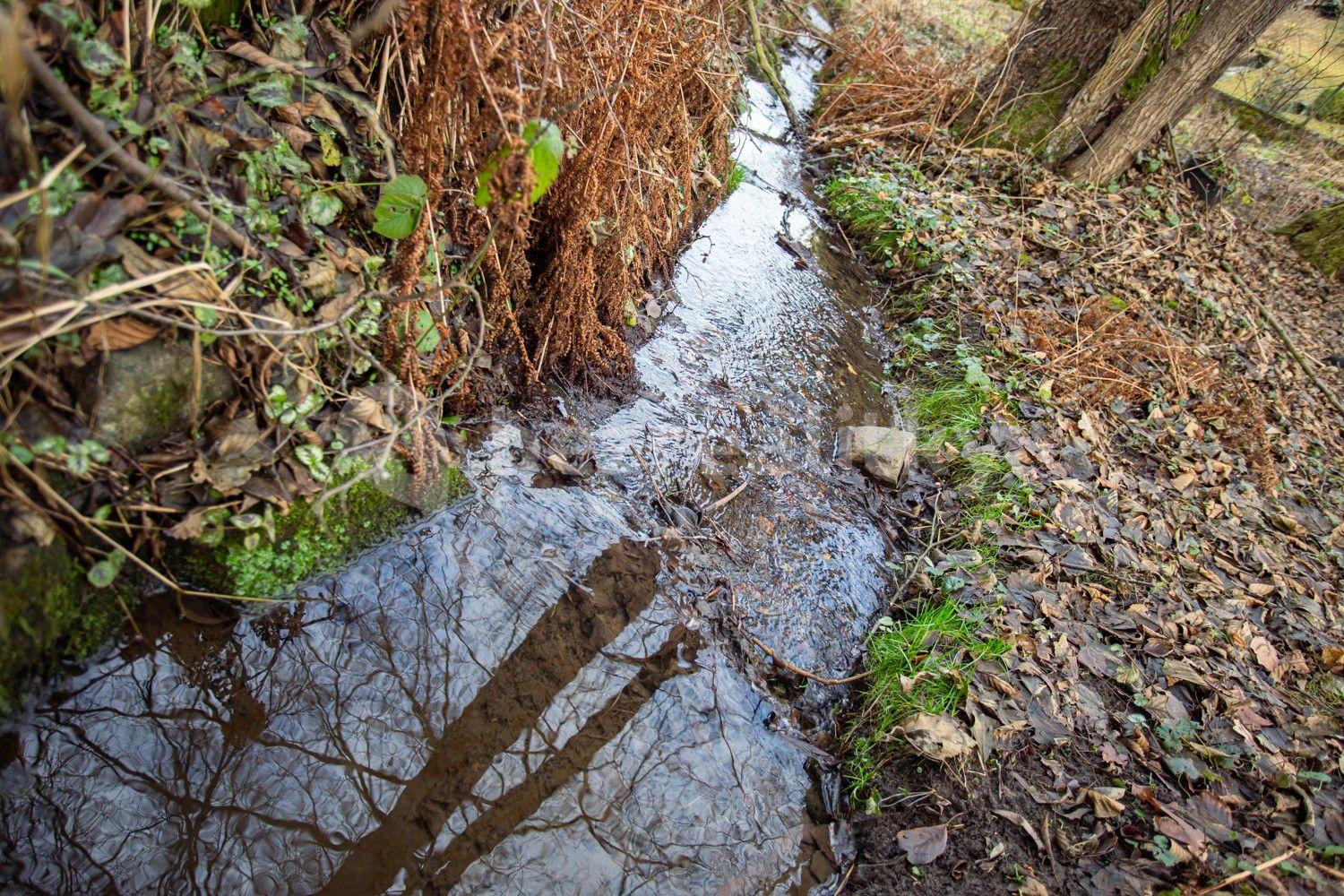 Predaj pozemku 1.644 m², Senohraby, Středočeský kraj