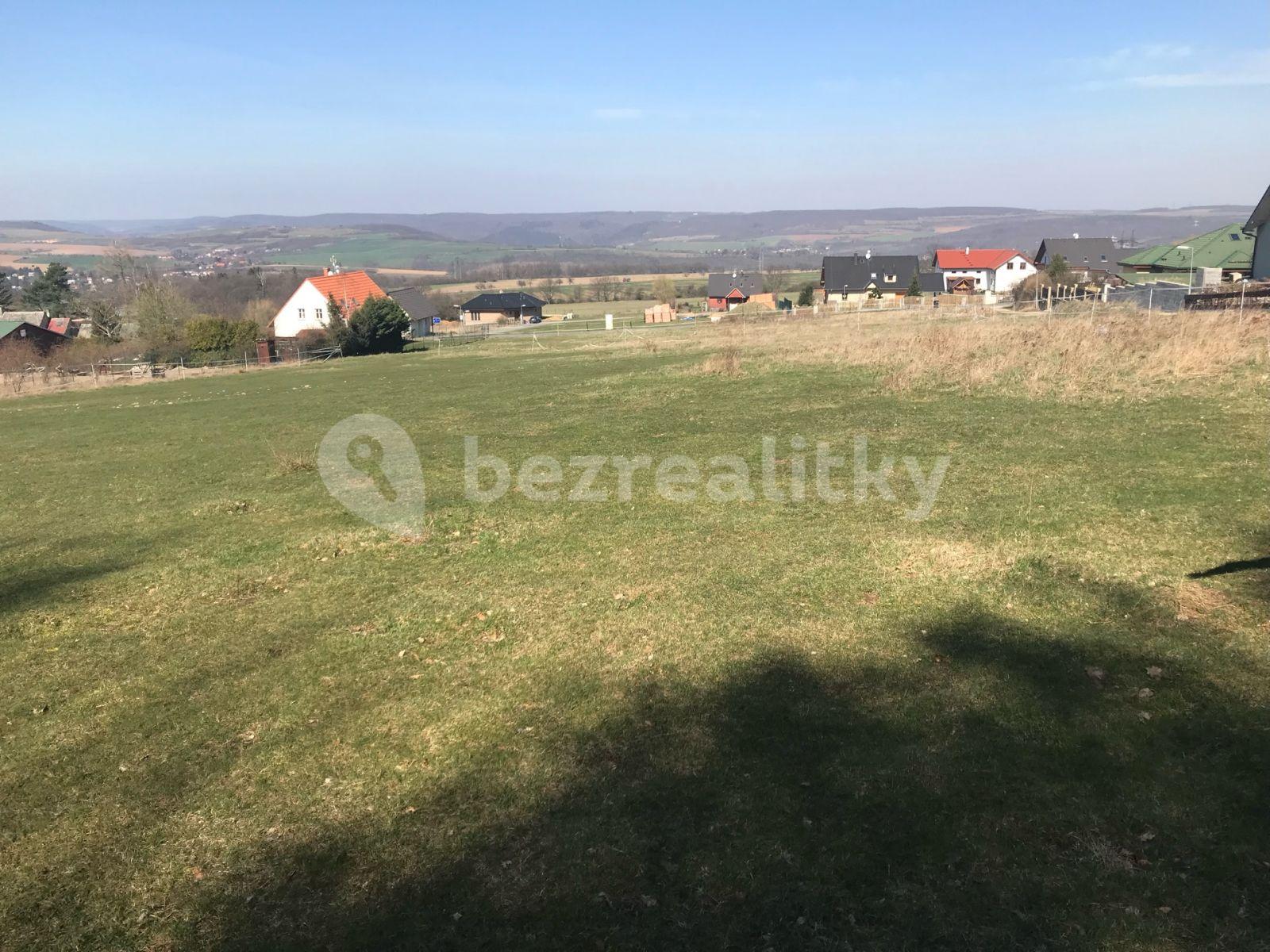 Predaj pozemku 1.876 m², Modřínová, Svinaře, Středočeský kraj