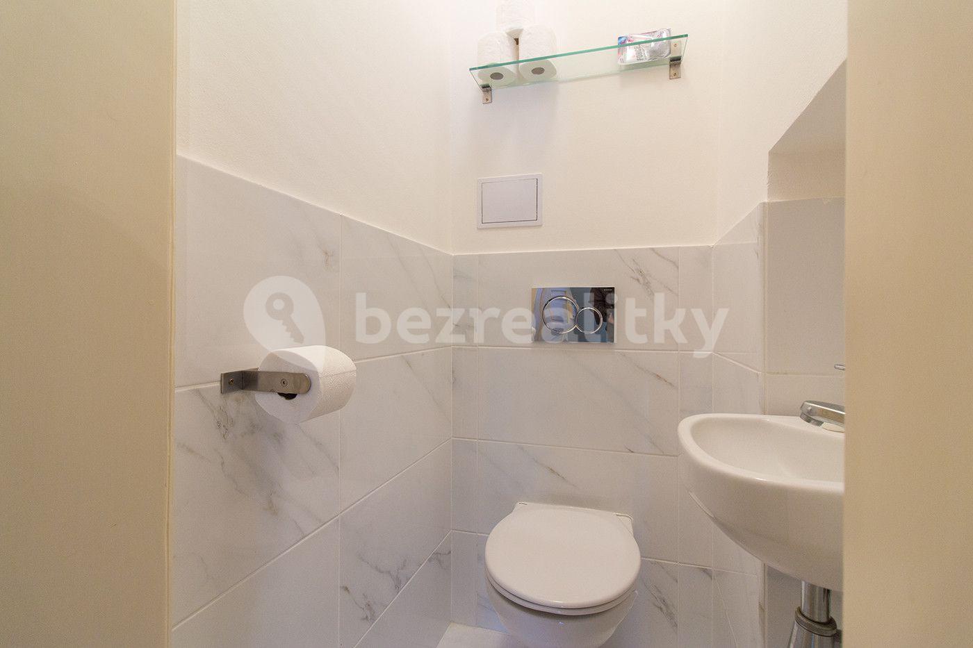 Prenájom bytu 2-izbový 90 m², Blanická, Praha, Praha