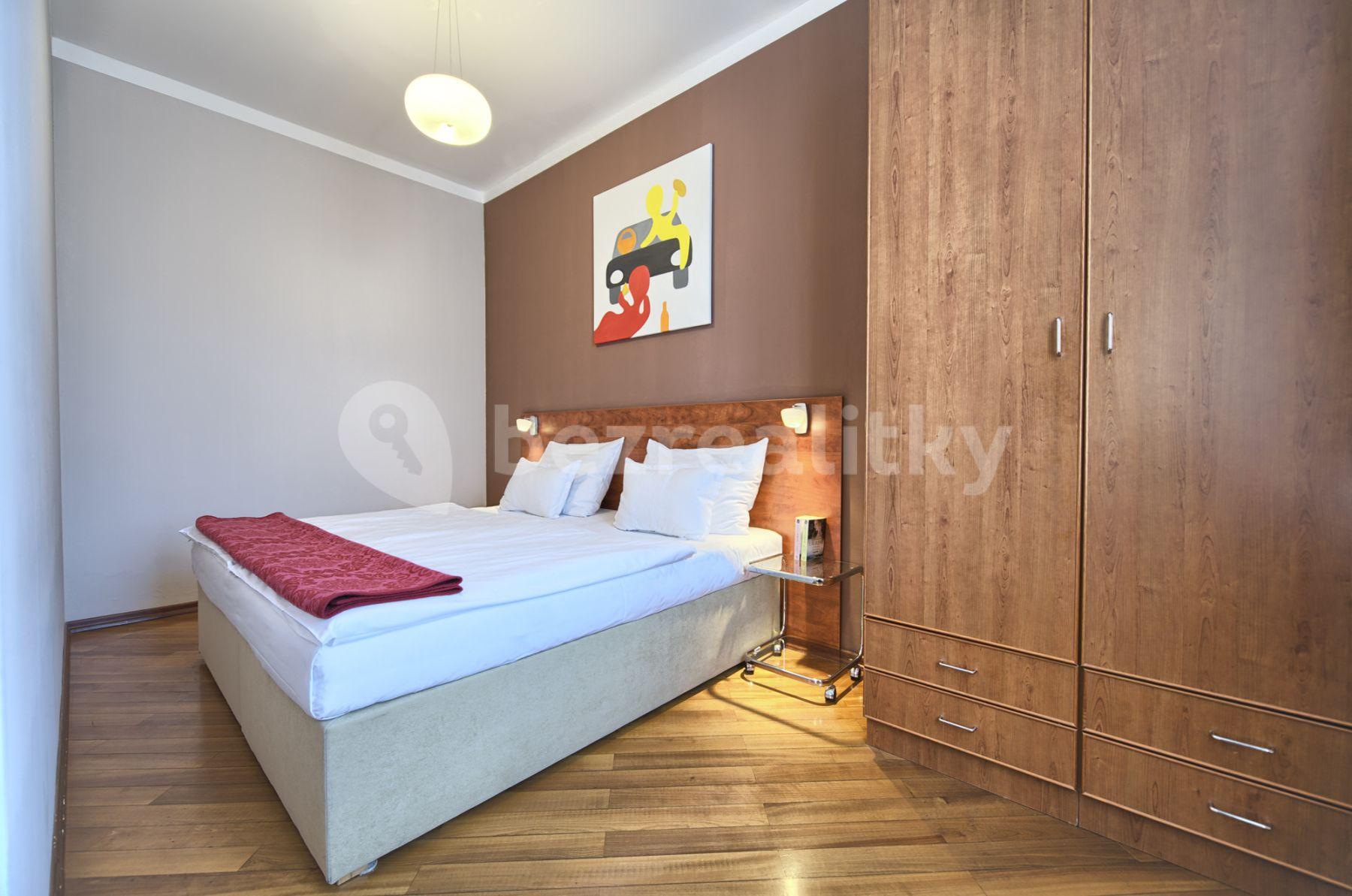 Prenájom bytu 1-izbový 46 m², Masná, Praha, Praha