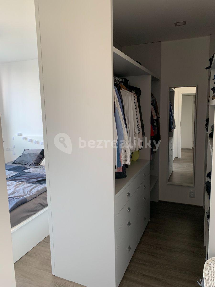 Predaj bytu 3-izbový 77 m², Novodvorská, Praha, Praha