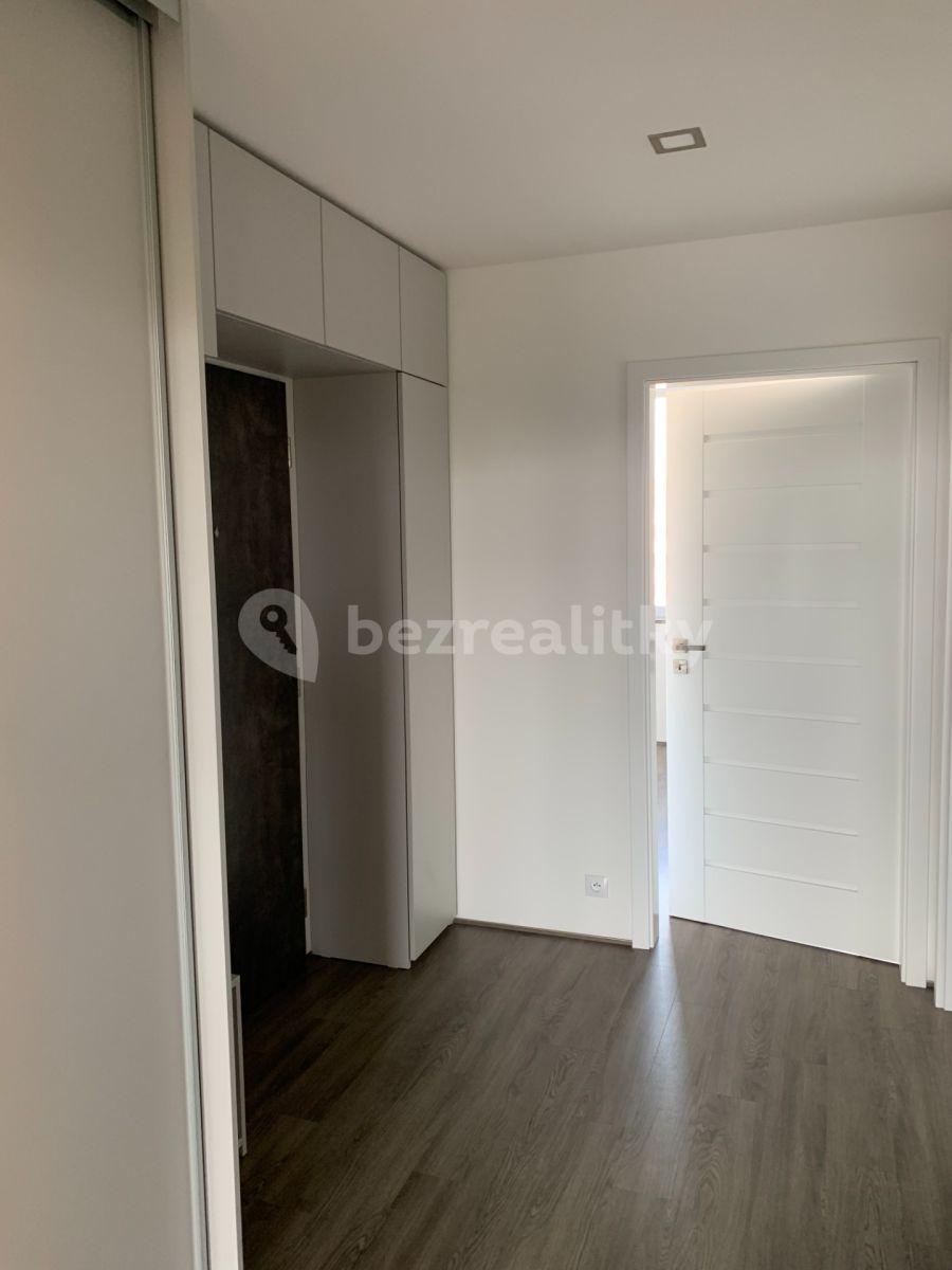 Predaj bytu 3-izbový 77 m², Novodvorská, Praha, Praha