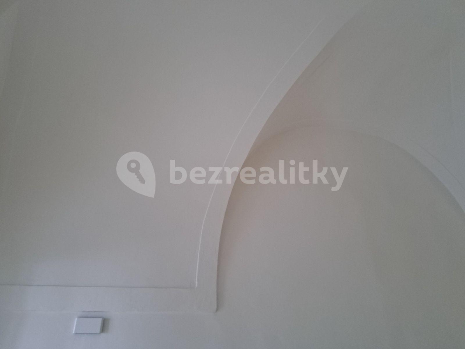 Prenájom bytu 2-izbový 45 m², Hořiněves, Královéhradecký kraj