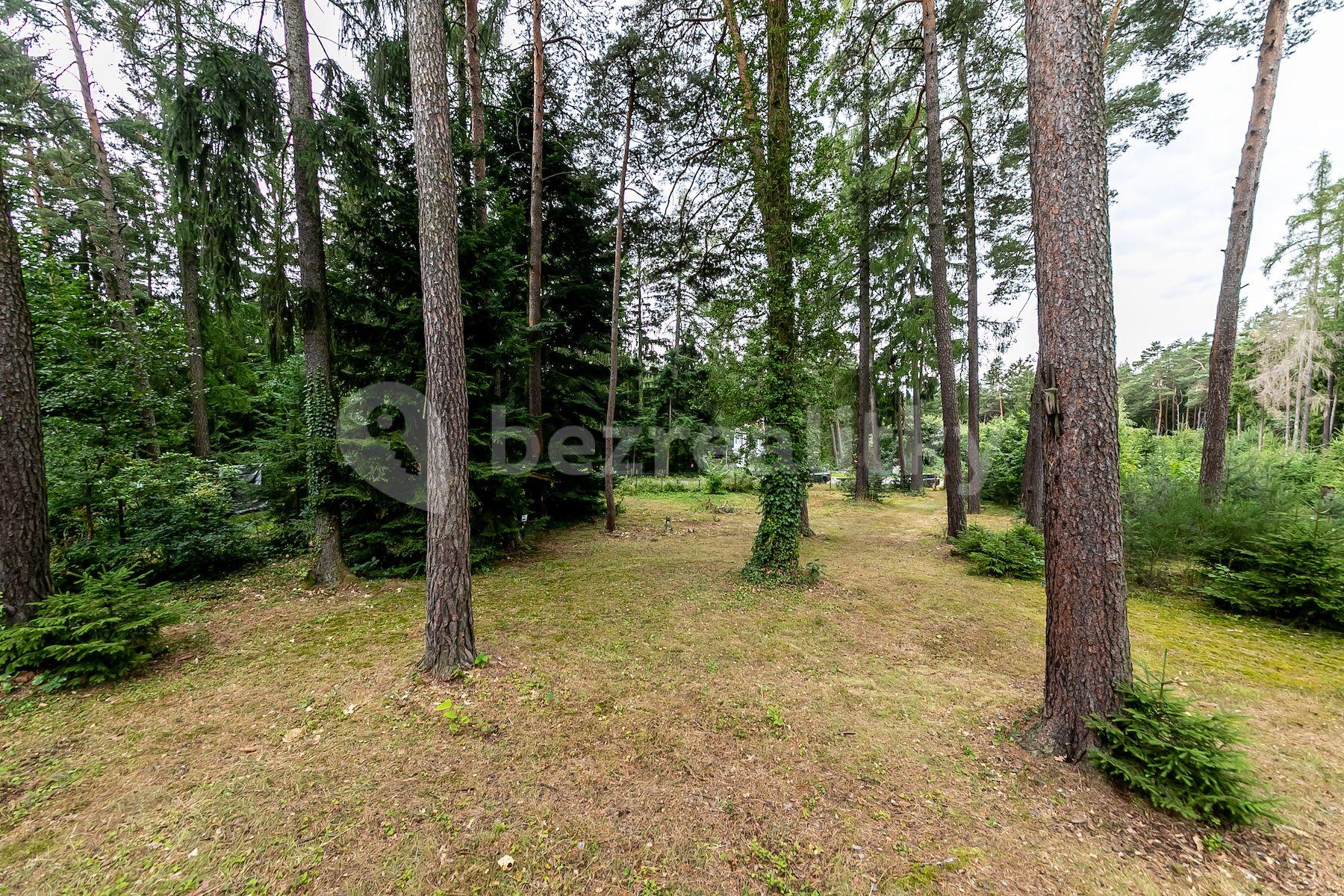 Predaj rekreačného objektu 50 m², pozemek 1.226 m², U Vodárny, Jevany, Středočeský kraj