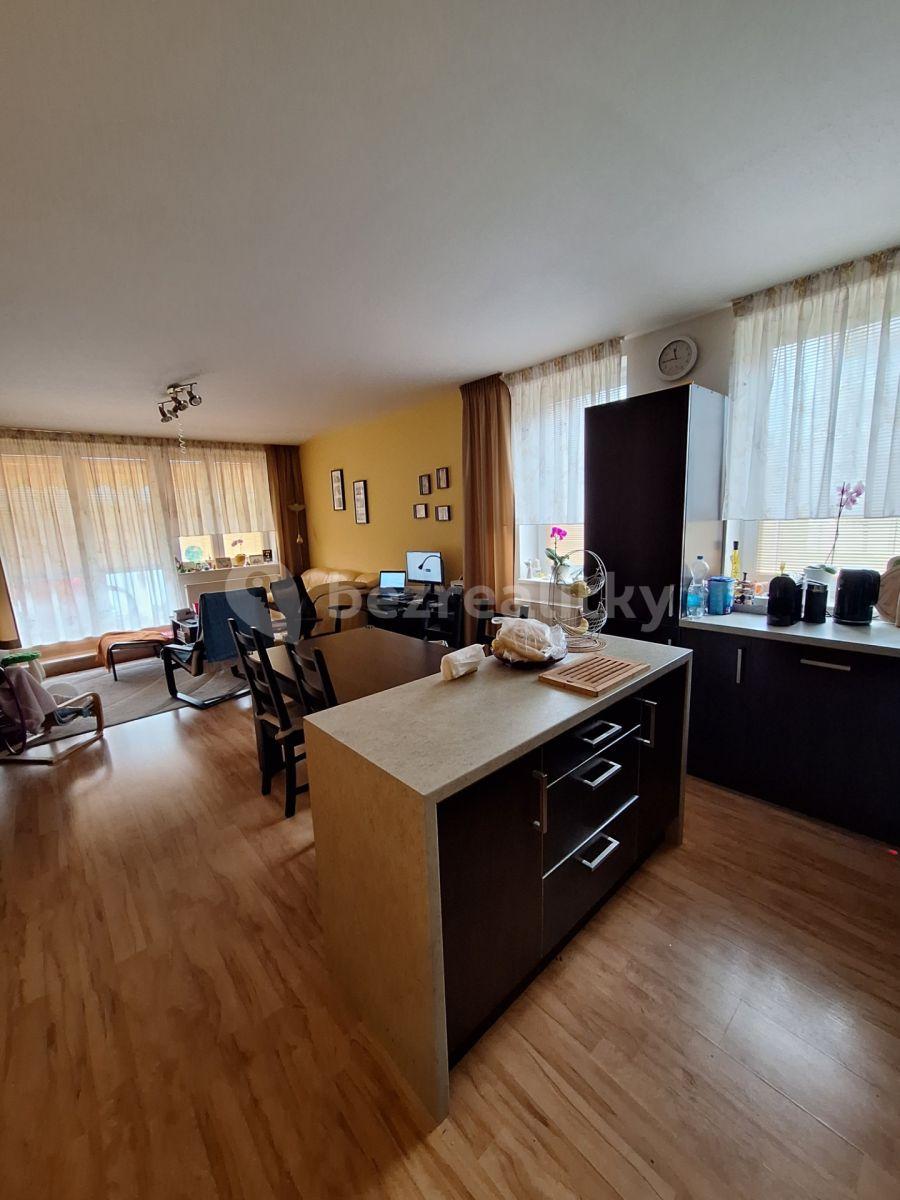 Prenájom bytu 3-izbový 80 m², K Babě, Brno, Jihomoravský kraj