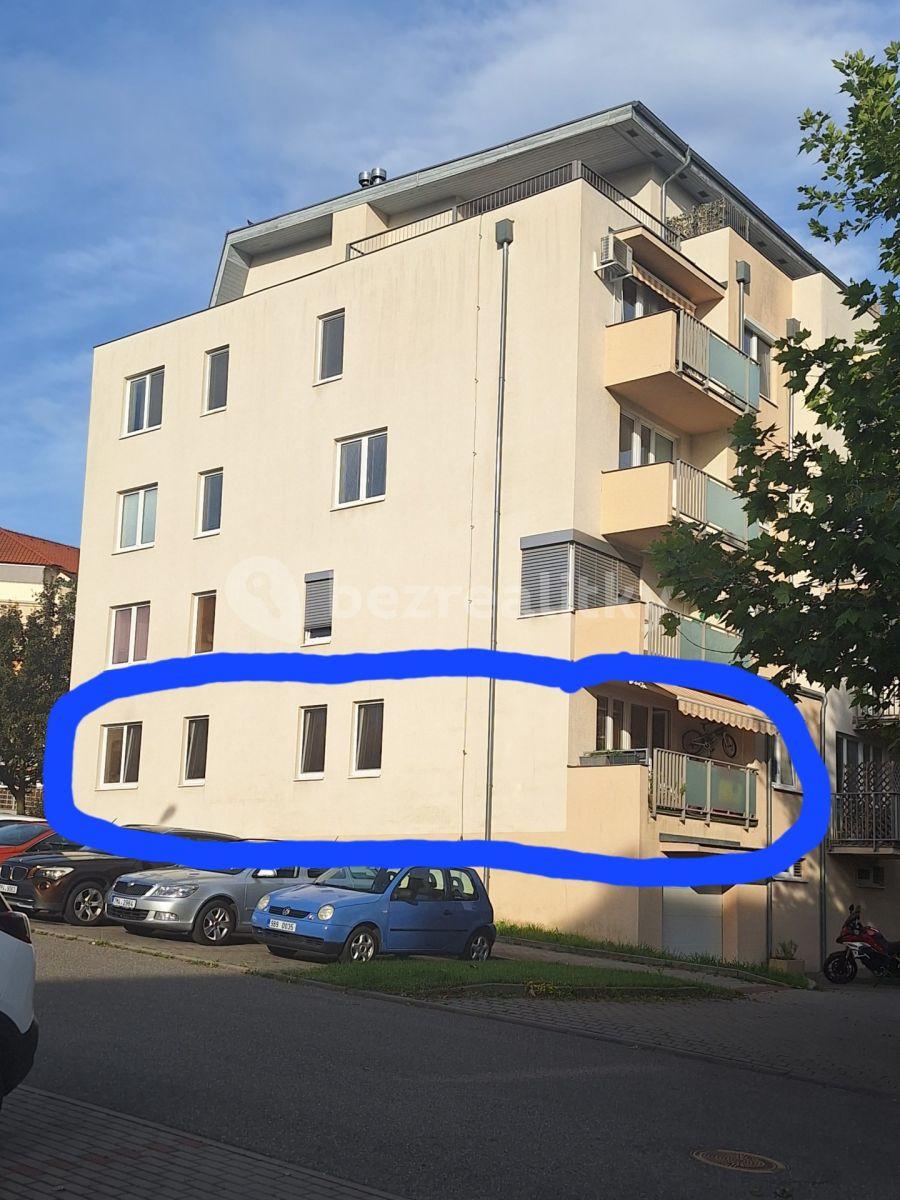 Prenájom bytu 3-izbový 80 m², K Babě, Brno, Jihomoravský kraj