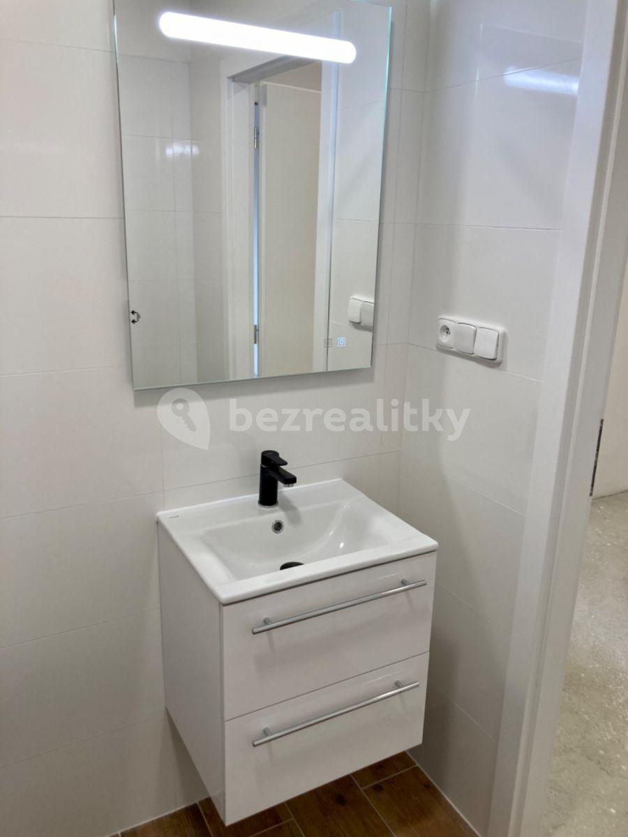 Predaj bytu 3-izbový 72 m², Krynická, Praha, Praha