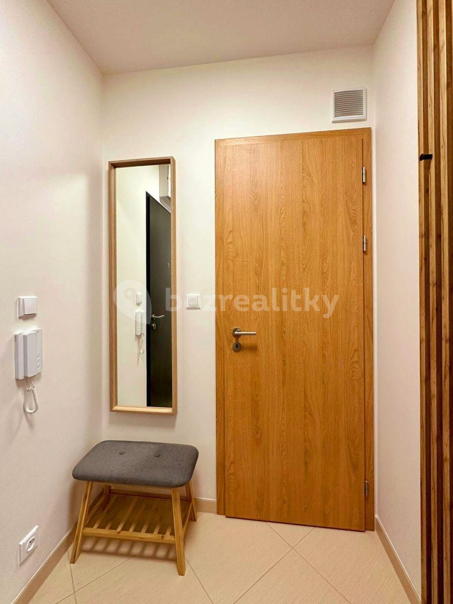 Predaj bytu 1-izbový 36 m², Baarové, Praha, Praha