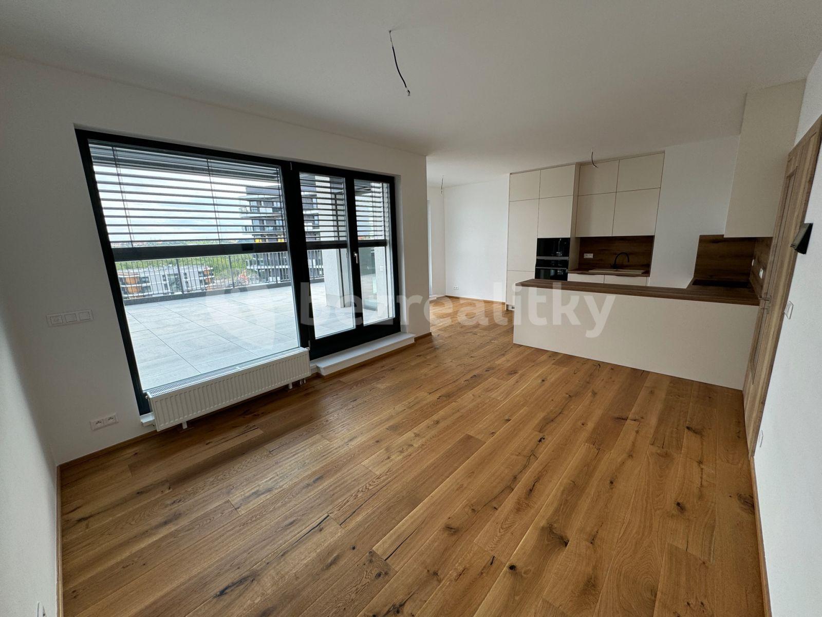 Prenájom bytu 4-izbový 104 m², Hasilova, Praha, Praha