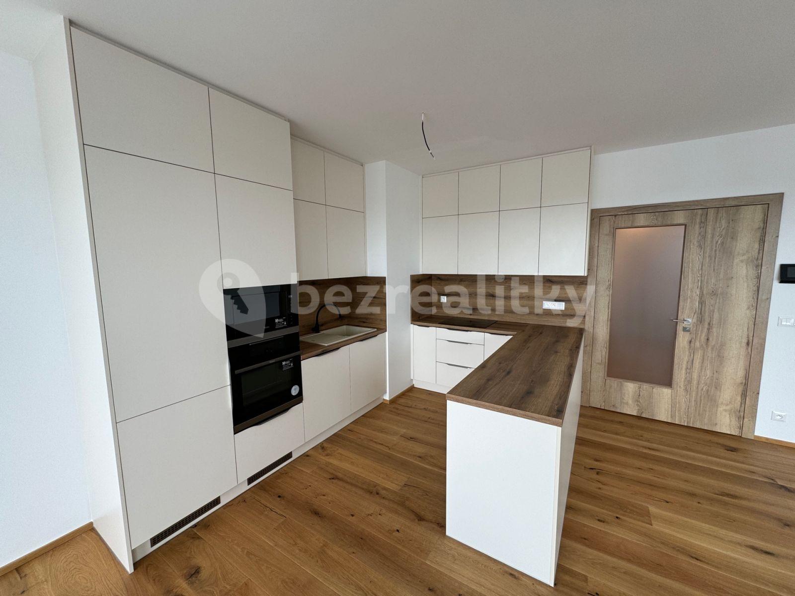 Prenájom bytu 4-izbový 104 m², Hasilova, Praha, Praha