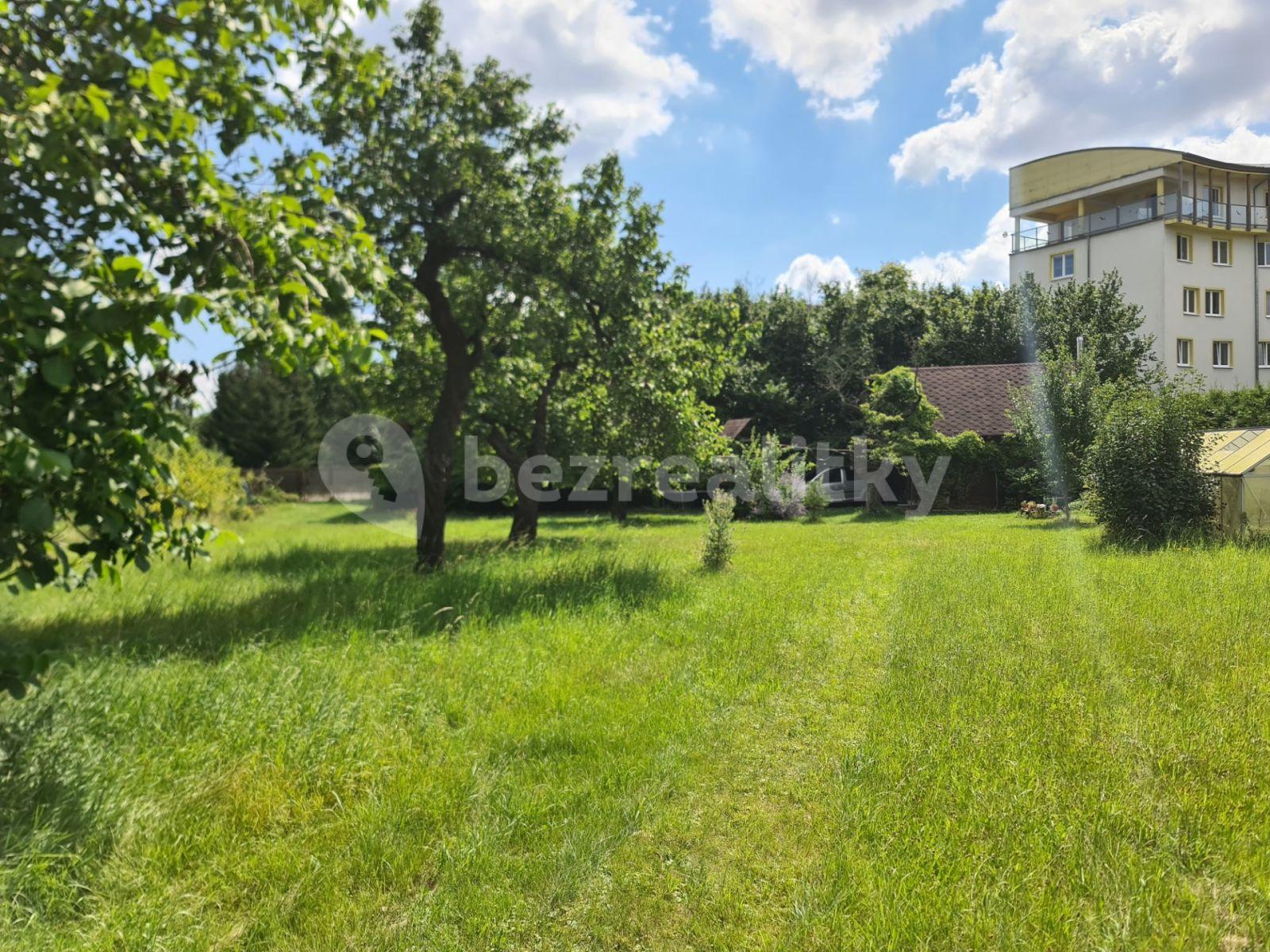 Predaj pozemku 2.590 m², Kralupy nad Vltavou, Středočeský kraj