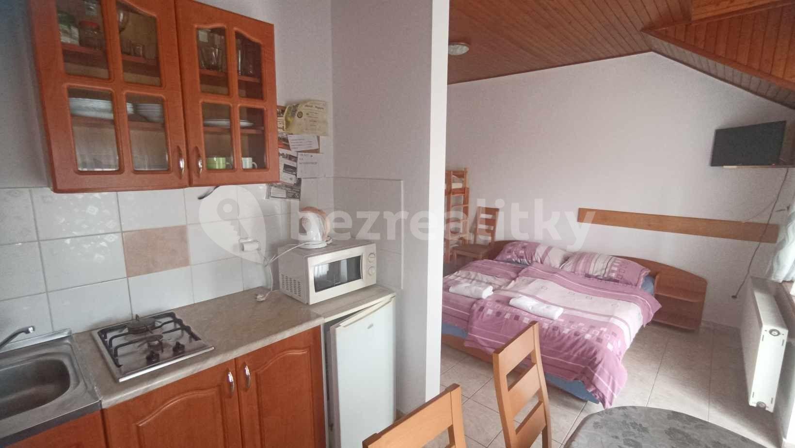 Predaj domu 322 m², pozemek 878 m², Turistická, Veľký Meder, Trnavský kraj