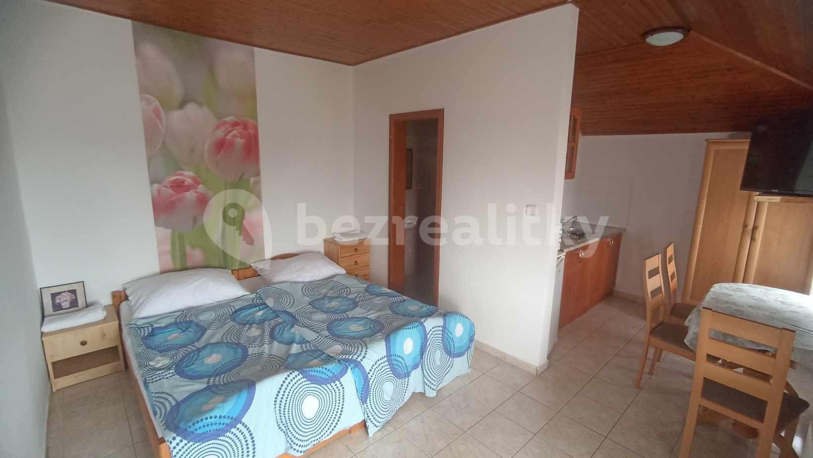 Predaj domu 322 m², pozemek 878 m², Turistická, Veľký Meder, Trnavský kraj