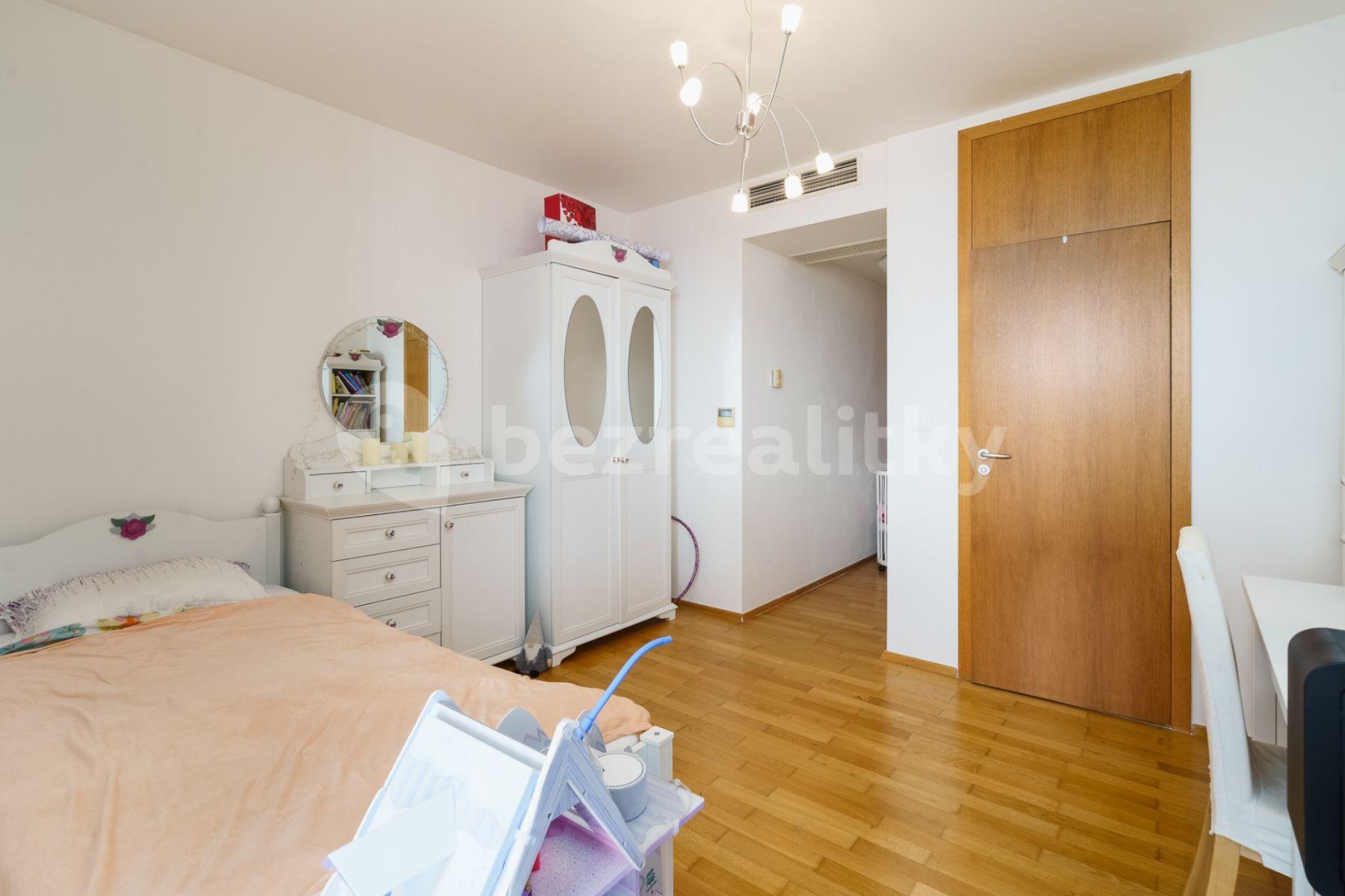 Predaj bytu 3-izbový 148 m², Pitterova, Praha, Praha