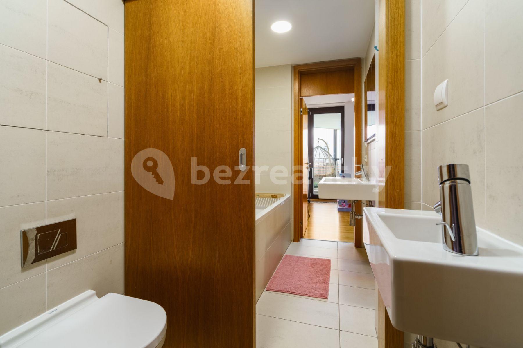 Predaj bytu 3-izbový 148 m², Pitterova, Praha, Praha