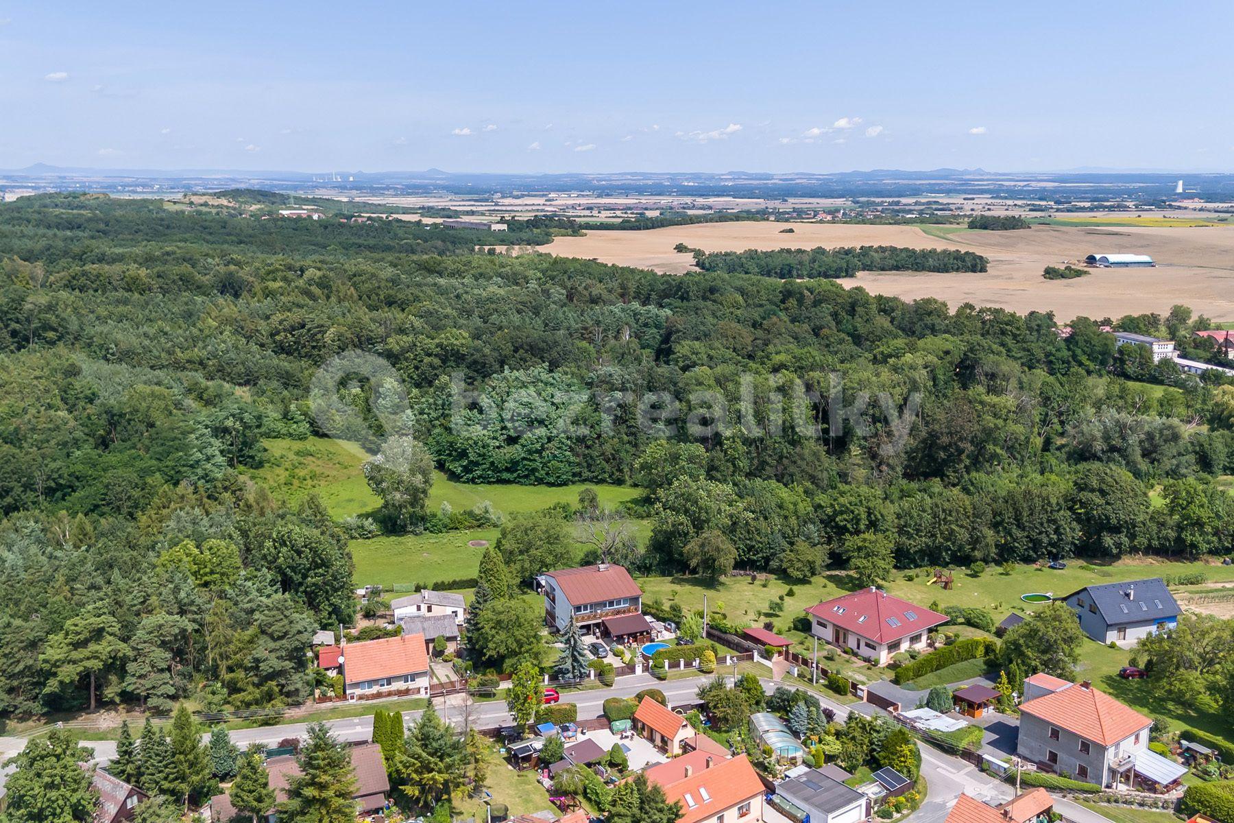 Predaj pozemku 886 m², K Dálnici, Panenské Břežany, Středočeský kraj