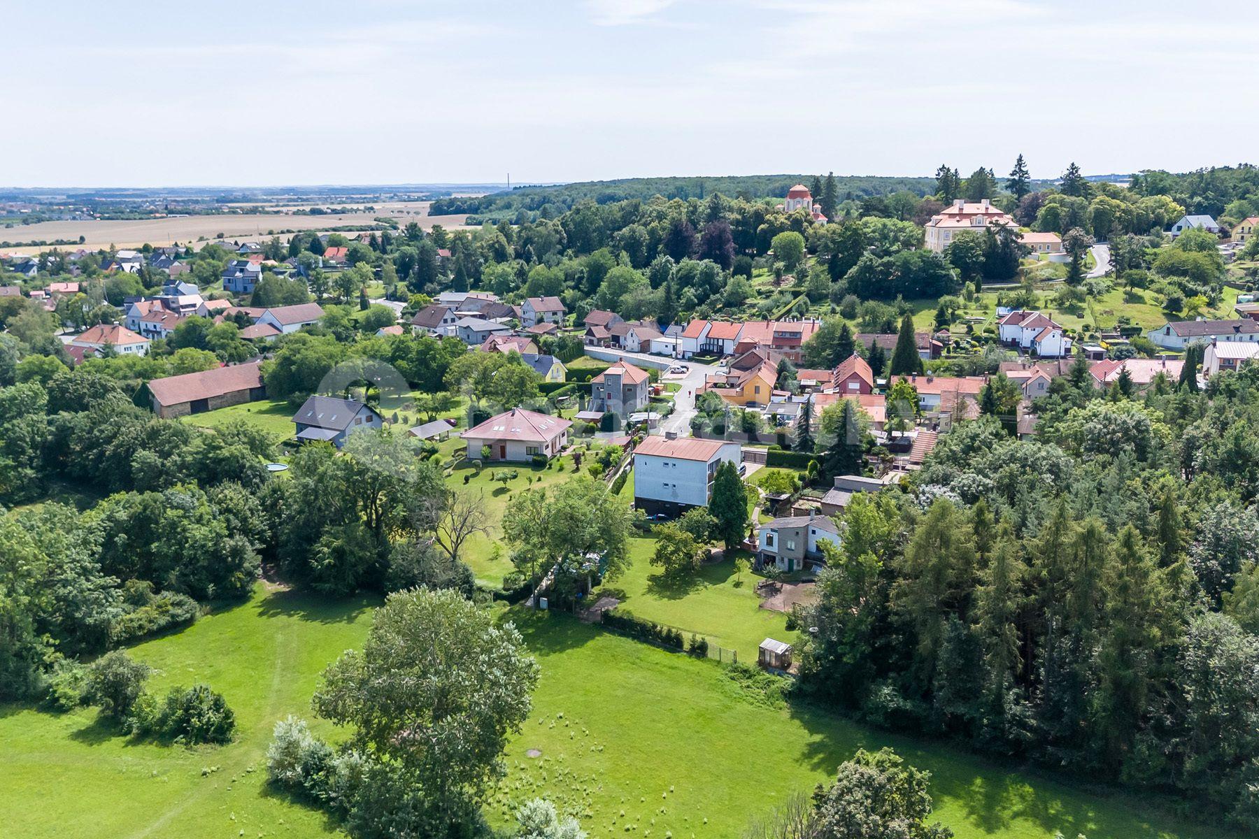 Predaj pozemku 886 m², K Dálnici, Panenské Břežany, Středočeský kraj