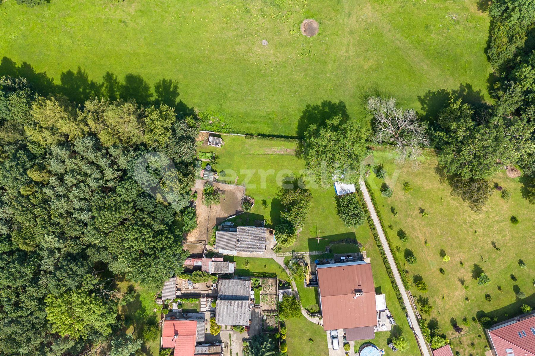 Predaj pozemku 886 m², K Dálnici, Panenské Břežany, Středočeský kraj