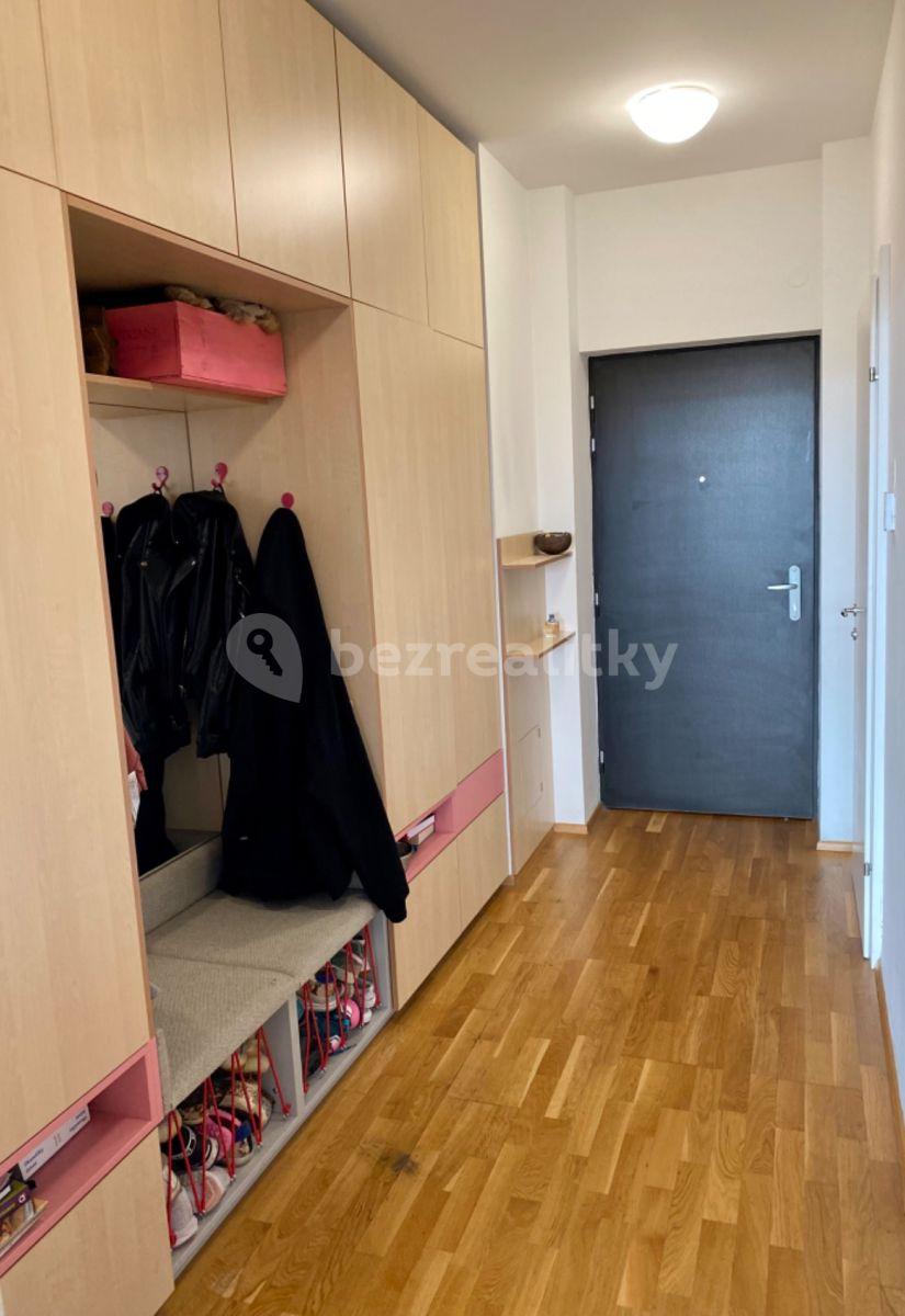 Predaj bytu 2-izbový 82 m², V Přístavu, Praha, Praha