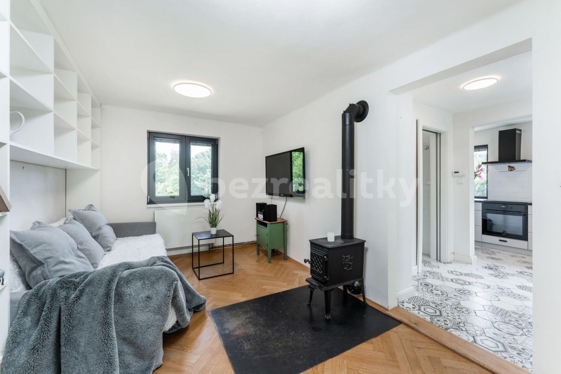 Predaj rekreačného objektu 73 m², pozemek 2.684 m², K Březině, Hrusice, Středočeský kraj