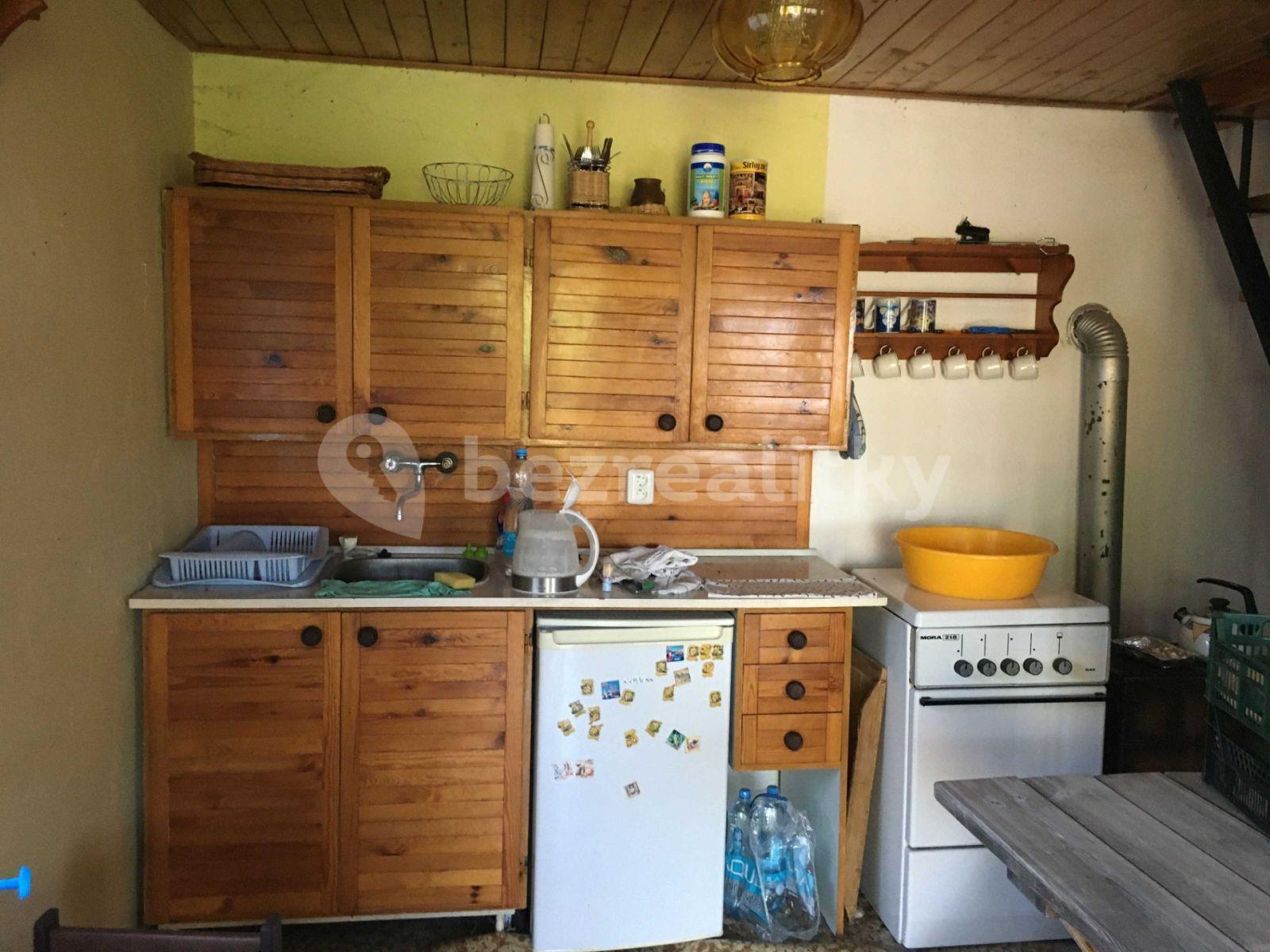 Predaj rekreačného objektu 27 m², pozemek 1.078 m², Křešice, Ústecký kraj