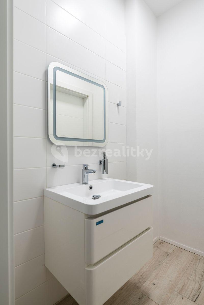 Prenájom kancelárie 56 m², Francouzská, Praha, Praha