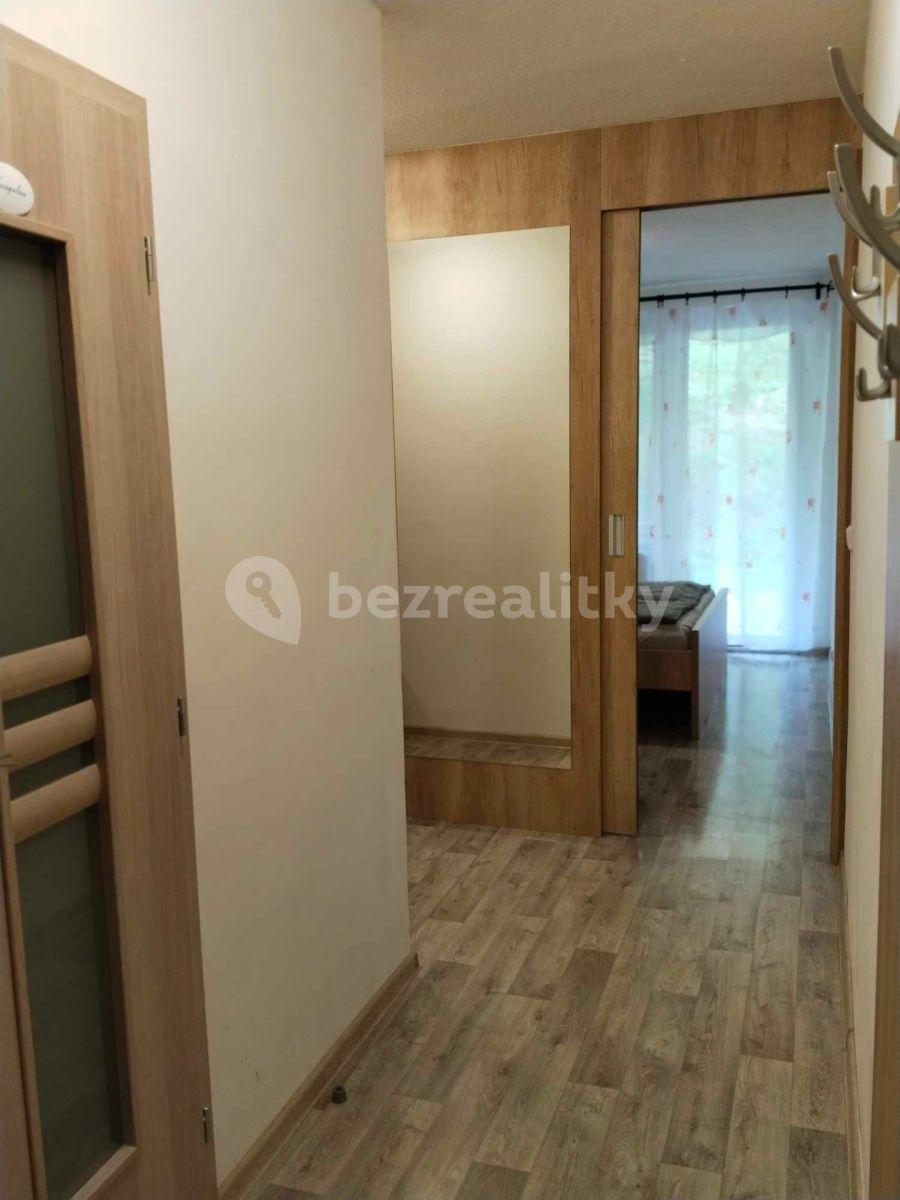 Prenájom bytu 2-izbový 42 m², Všemina, Zlínský kraj