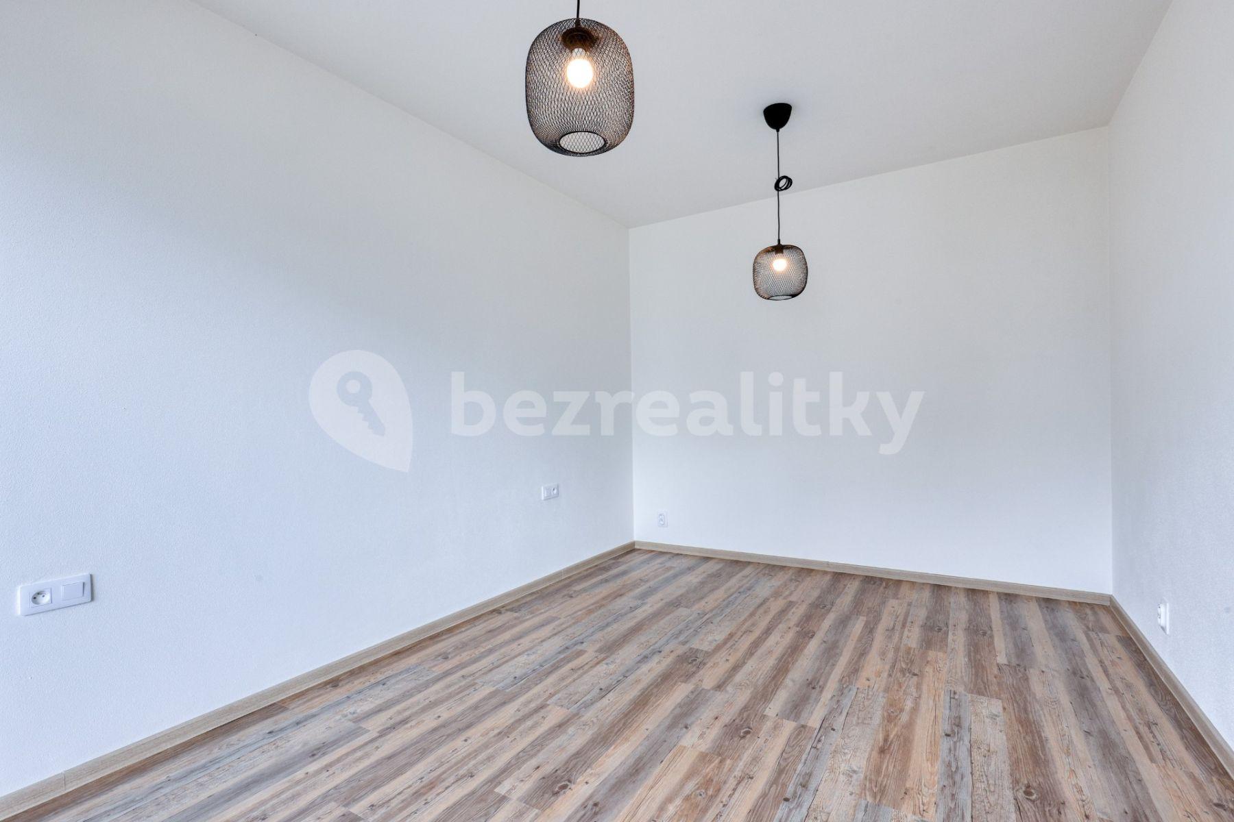 Prenájom bytu 2-izbový 48 m², Řičákova, Přeštice, Plzeňský kraj