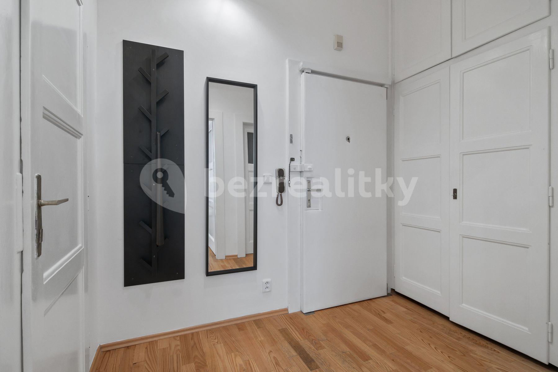 Prenájom bytu 2-izbový 51 m², Slezská, Praha, Praha