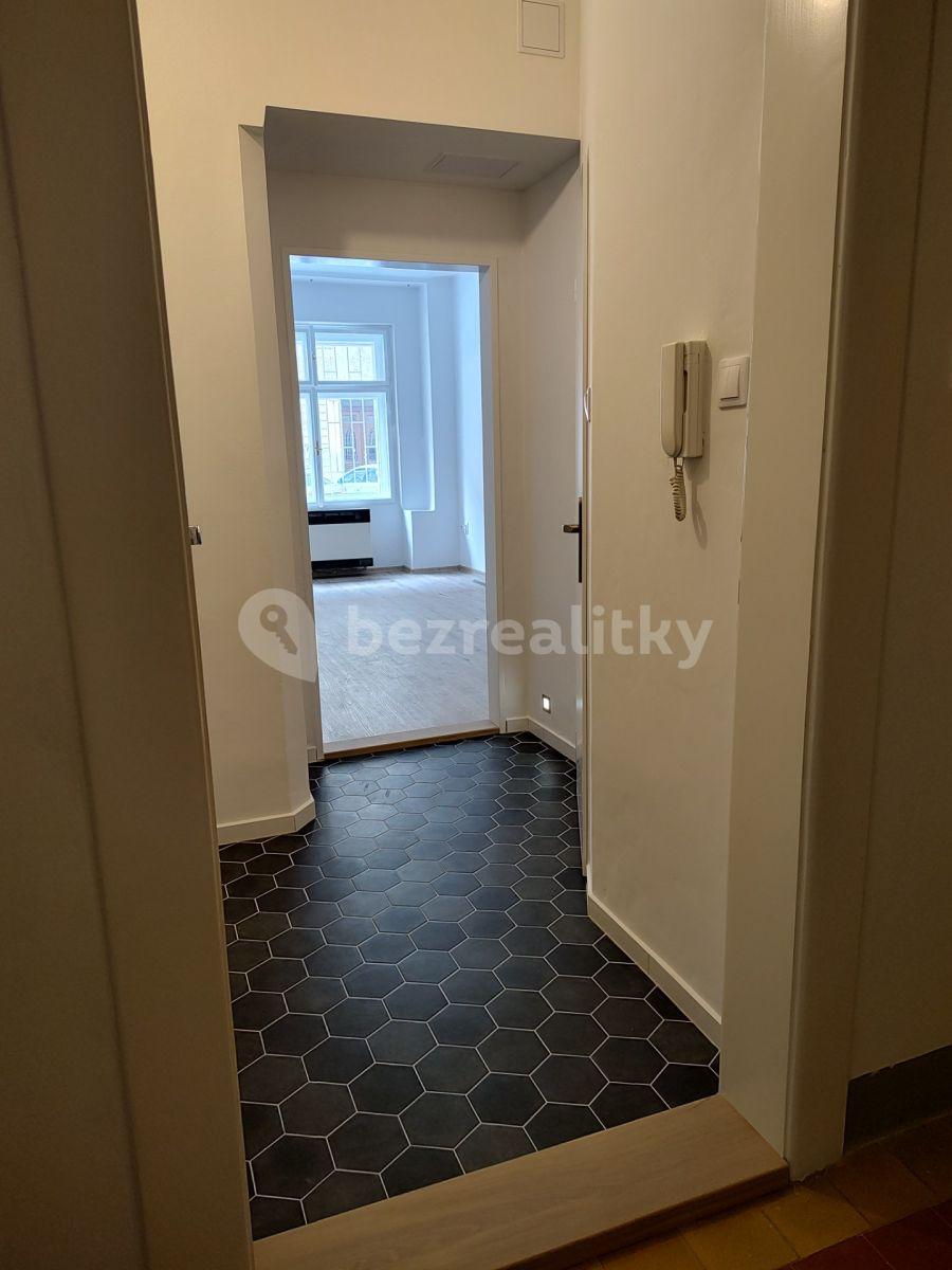 Prenájom bytu 2-izbový 35 m², Polská, Praha, Praha