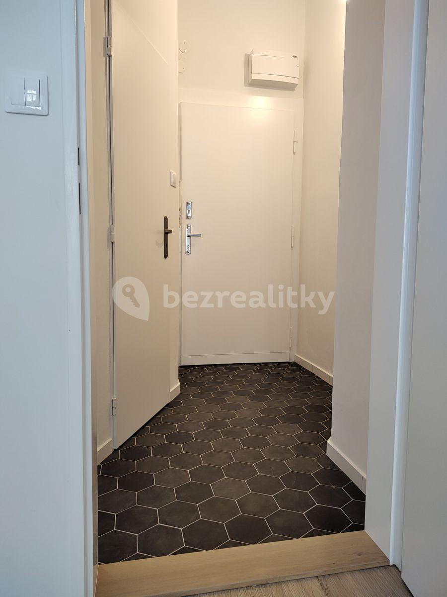 Prenájom bytu 2-izbový 35 m², Polská, Praha, Praha