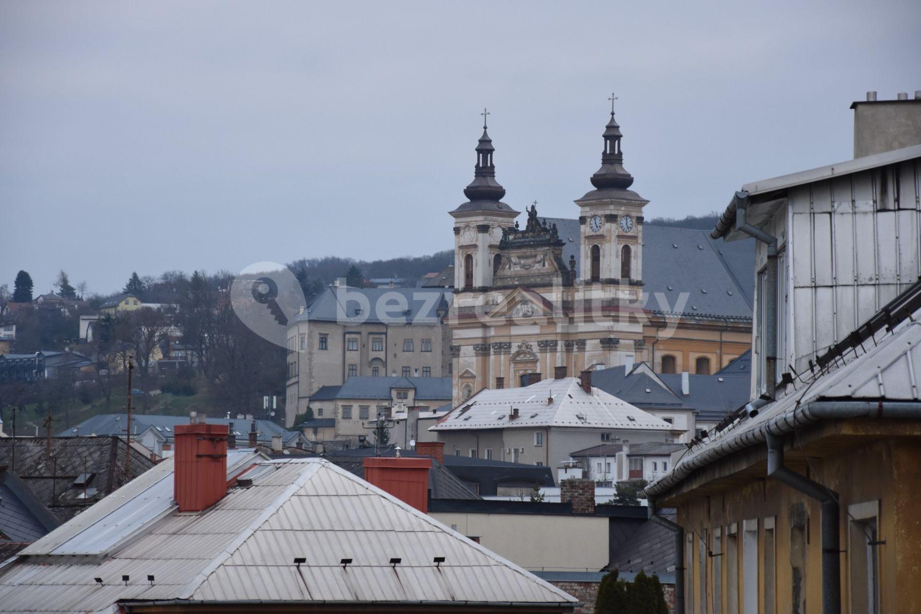 Prenájom bytu 4-izbový 153 m², náměstí Svobody, Šternberk, Olomoucký kraj