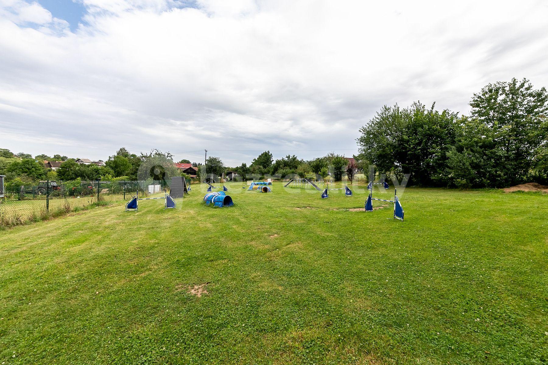 Predaj pozemku 1.800 m², Podveky, Podveky, Středočeský kraj