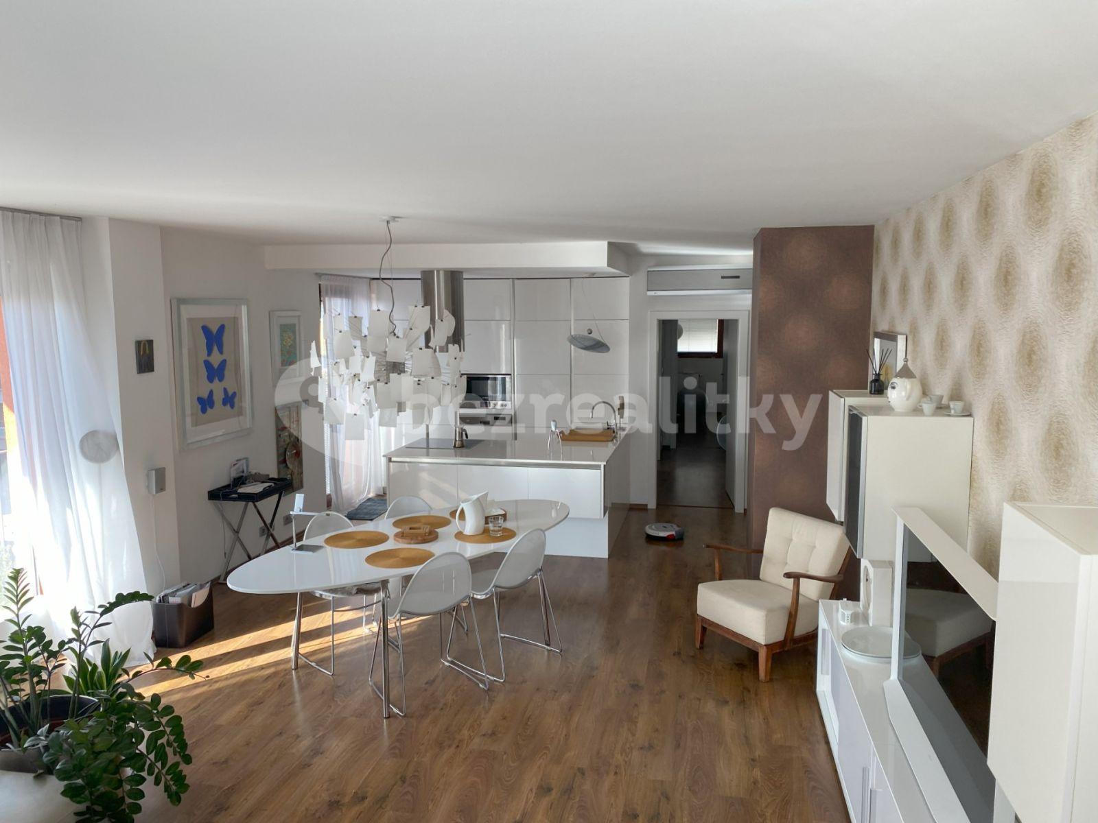 Predaj bytu 2-izbový 85 m², Na Maninách, Praha, Praha