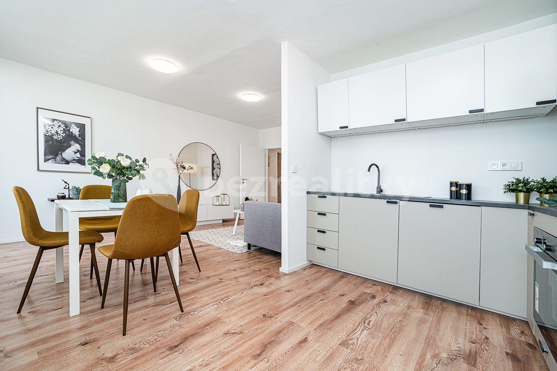 Predaj bytu 3-izbový 69 m², Štúrova, Praha, Praha