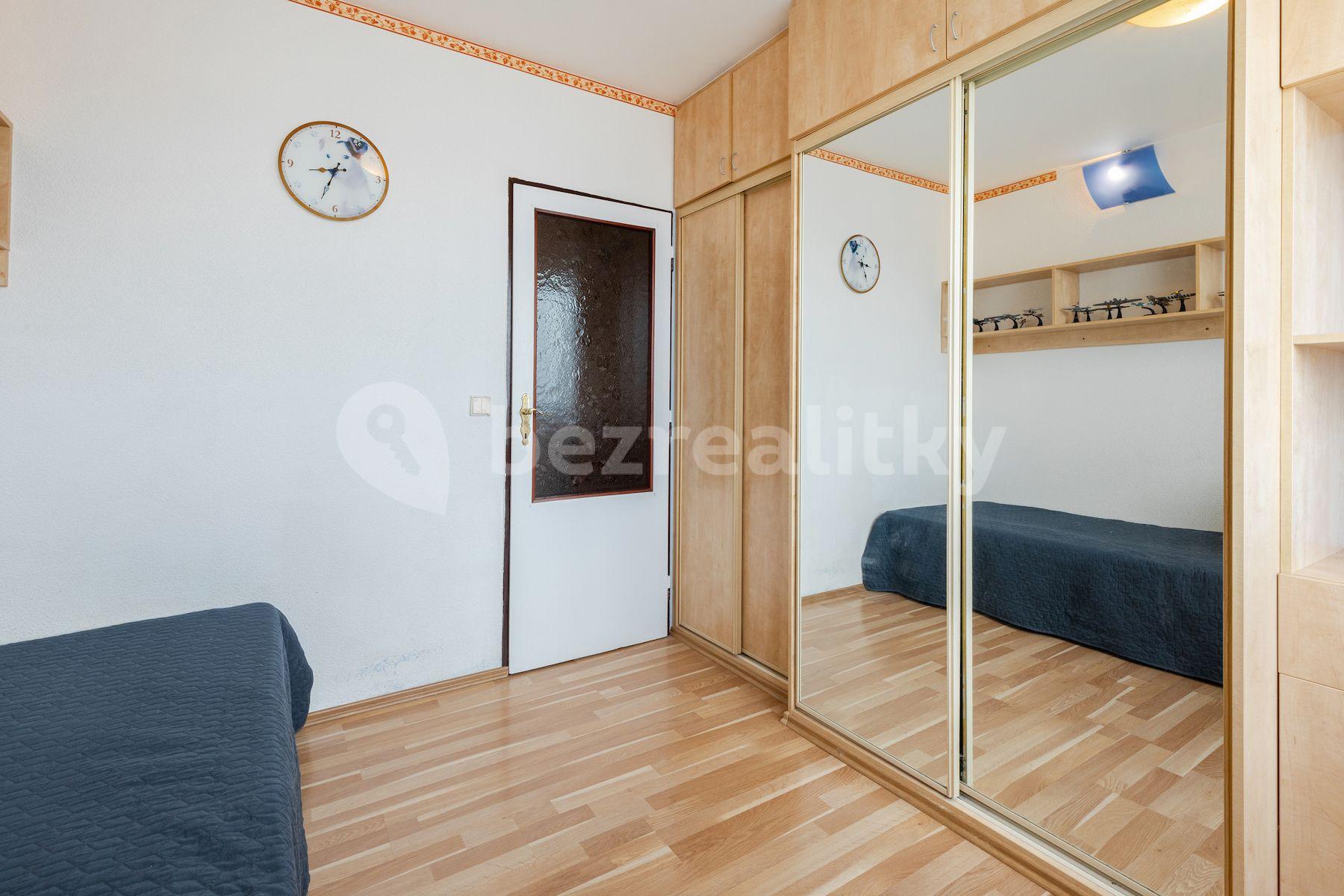 Predaj bytu 3-izbový 70 m², Střekovská, Praha, Praha