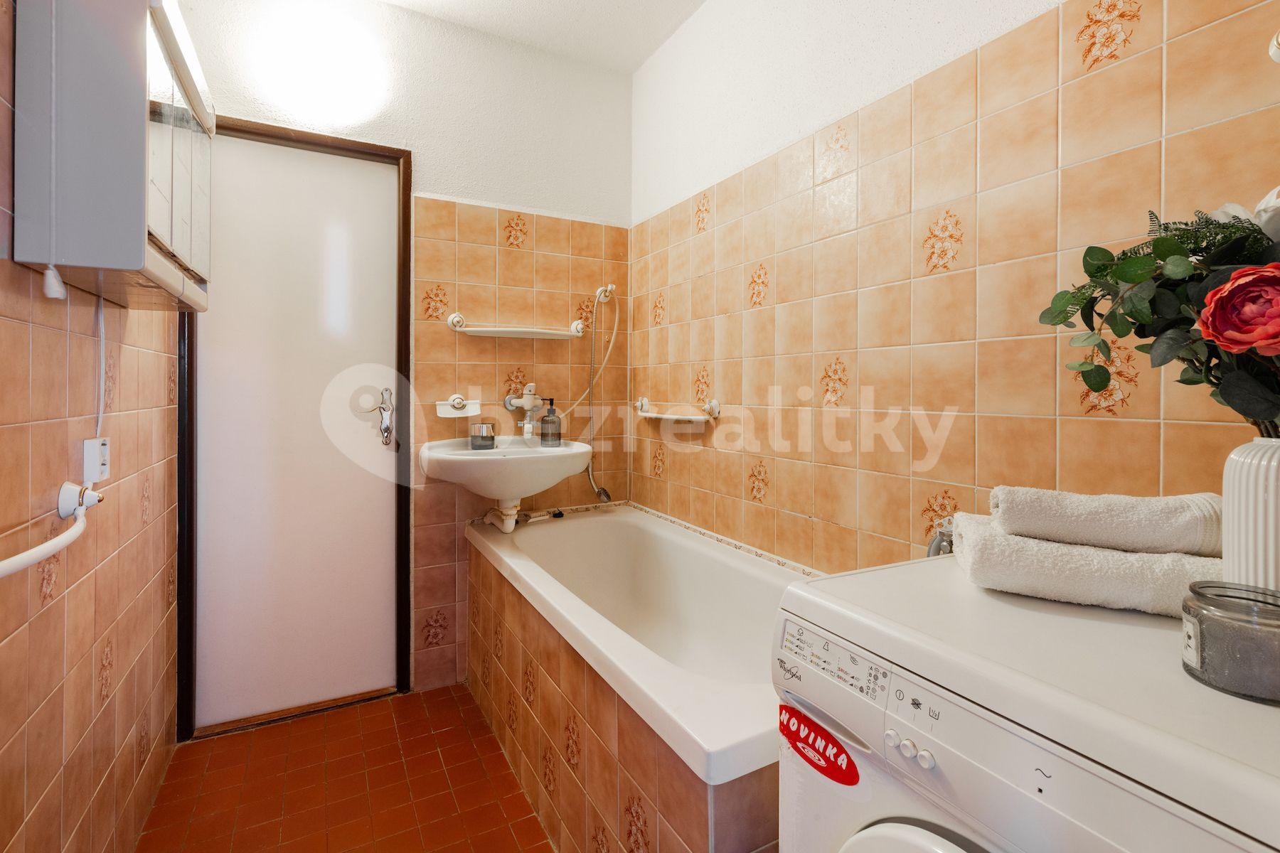 Predaj bytu 3-izbový 70 m², Střekovská, Praha, Praha