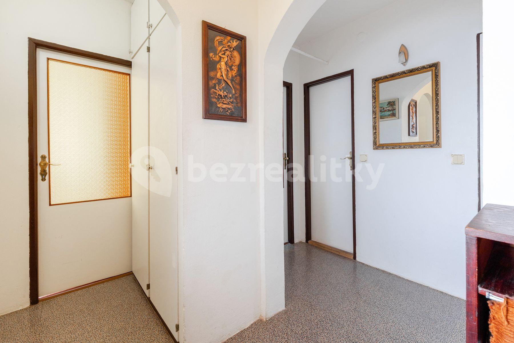 Predaj bytu 3-izbový 70 m², Střekovská, Praha, Praha